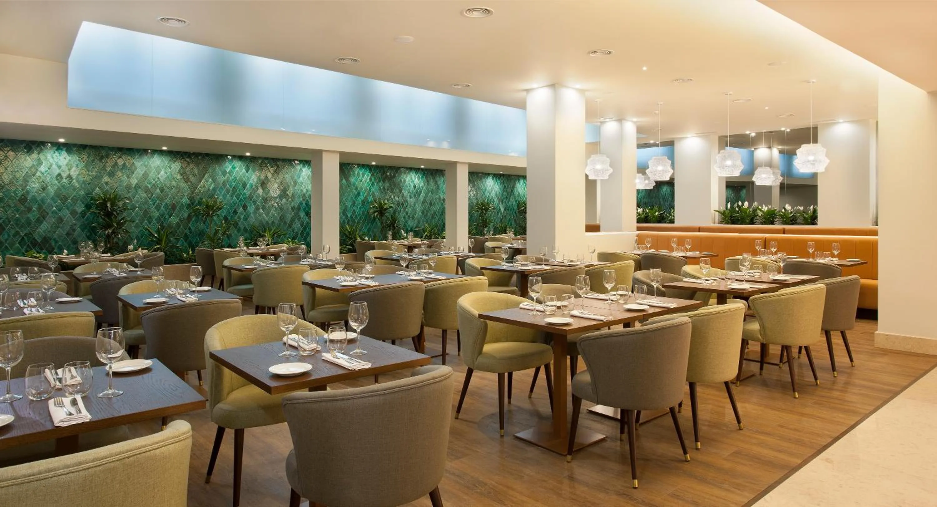 Restaurant/places to eat in TURIM Santa Maria Hotel