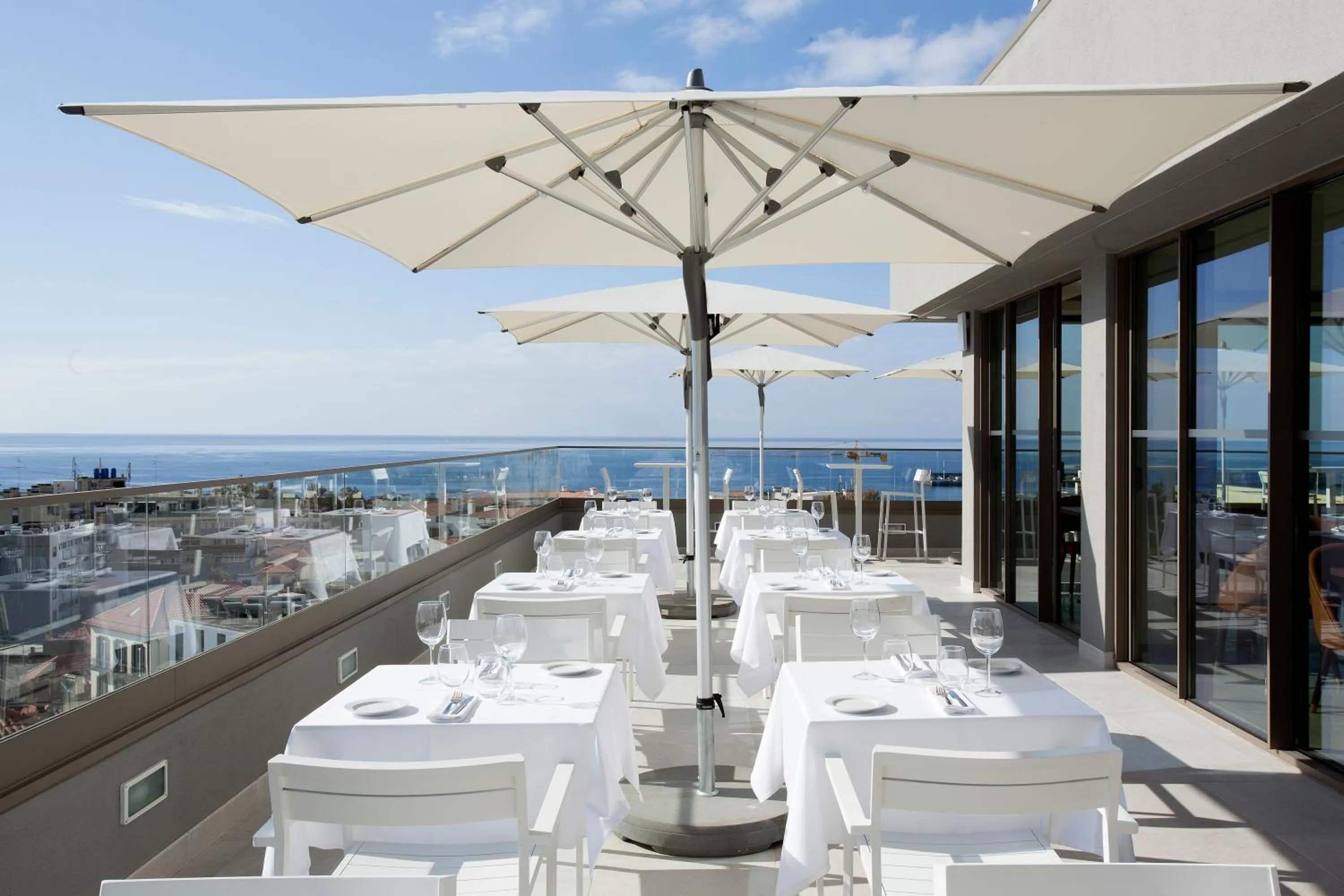 Restaurant/places to eat in TURIM Santa Maria Hotel