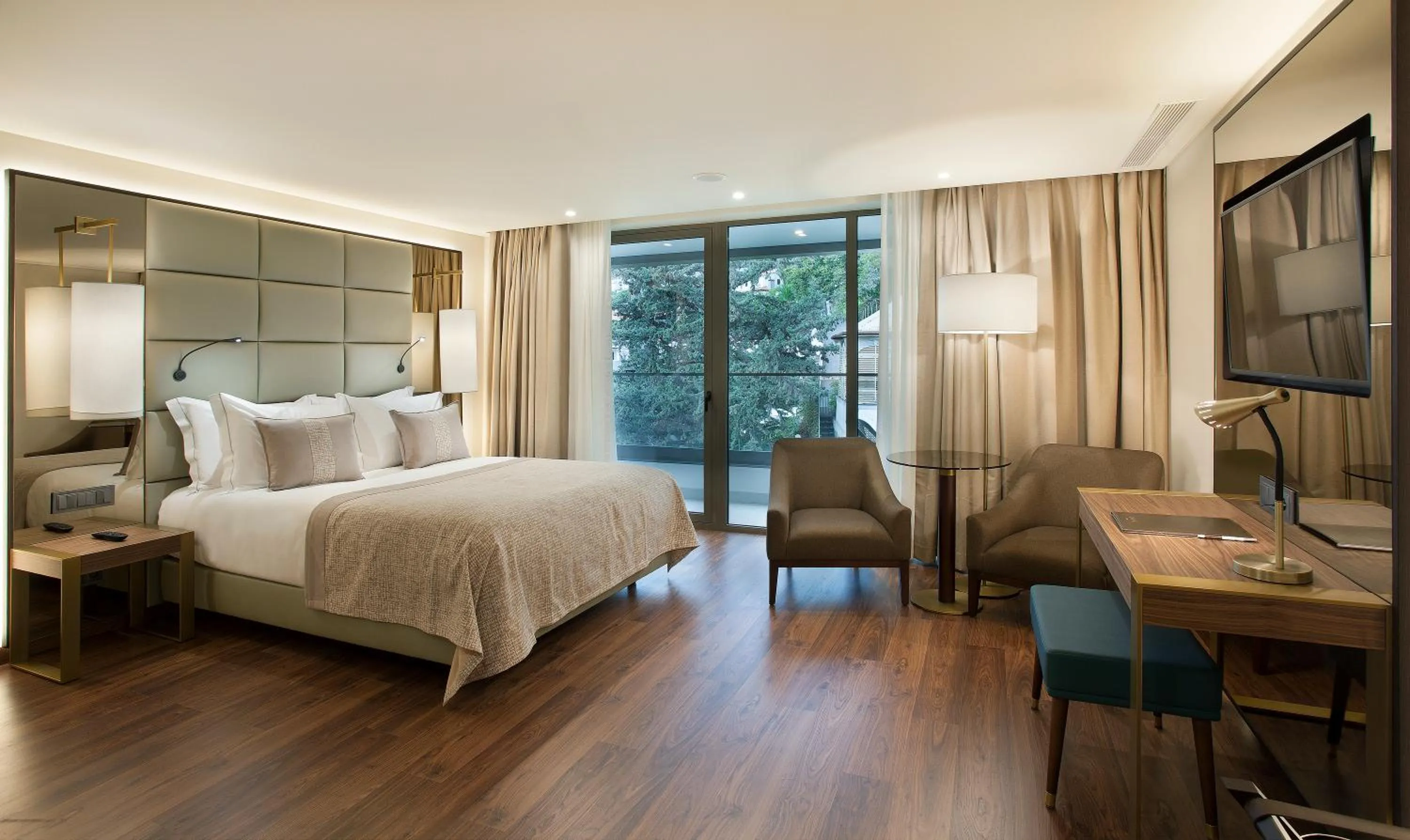 Photo of the whole room, Bed in TURIM Santa Maria Hotel