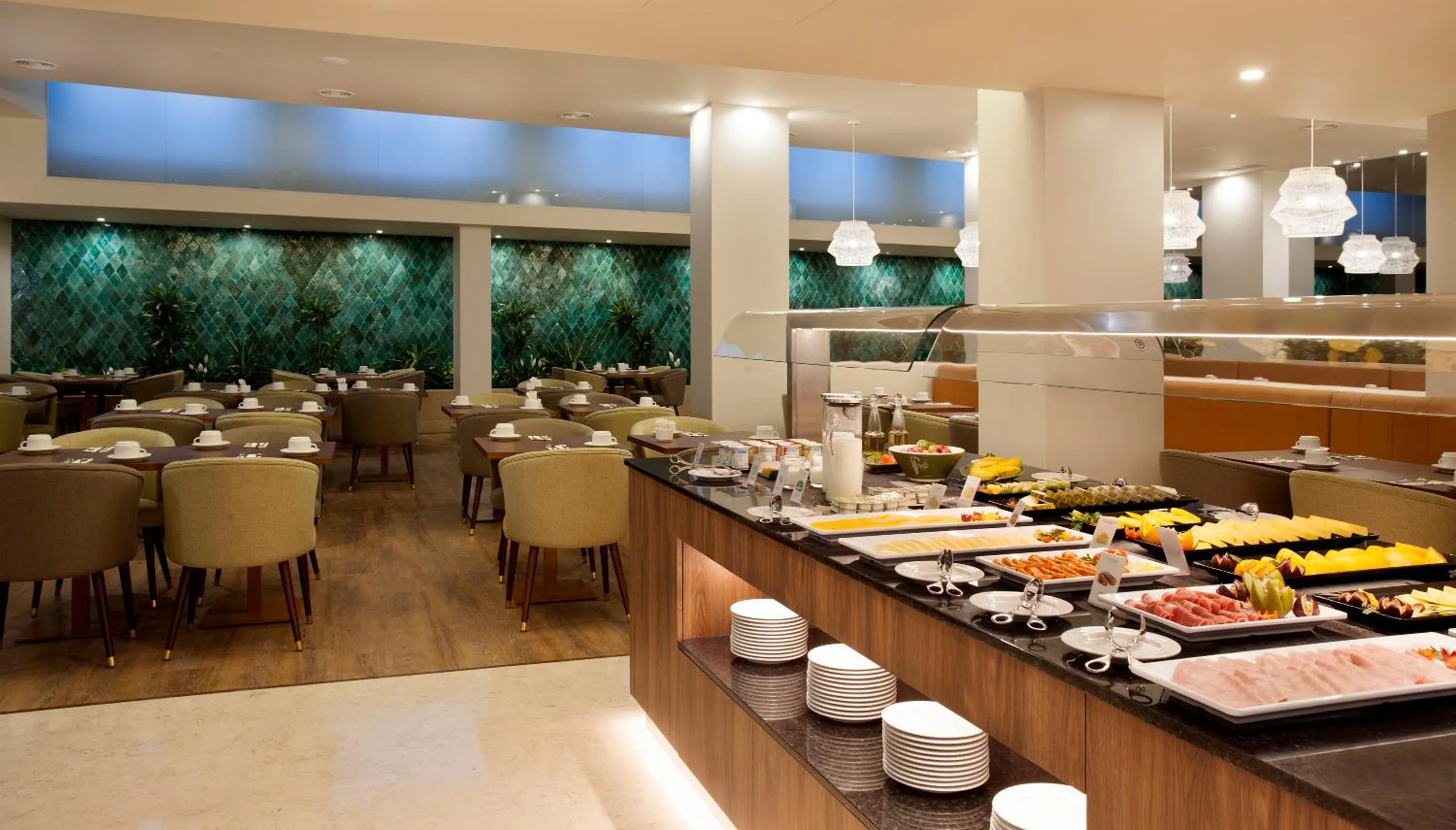 Restaurant/places to eat in TURIM Santa Maria Hotel