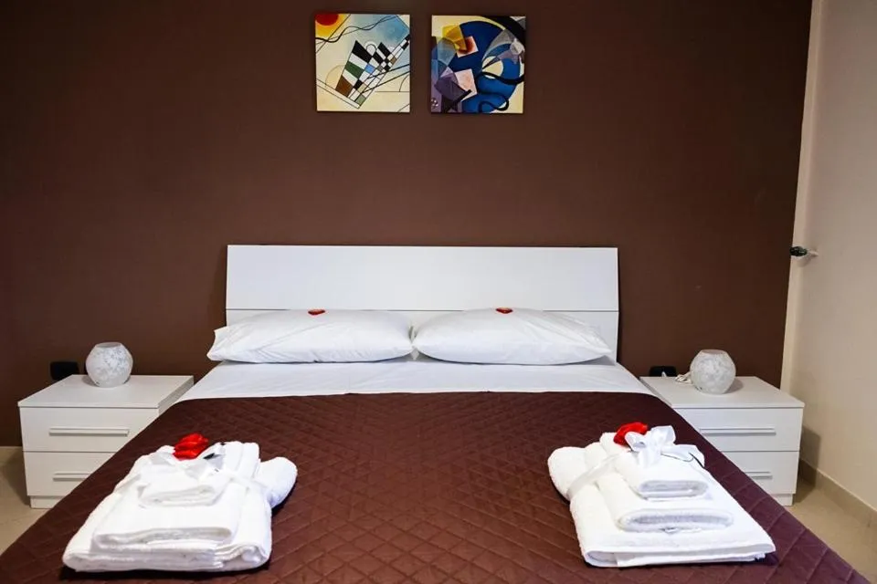 Bedroom, Bed in ALMI B&B