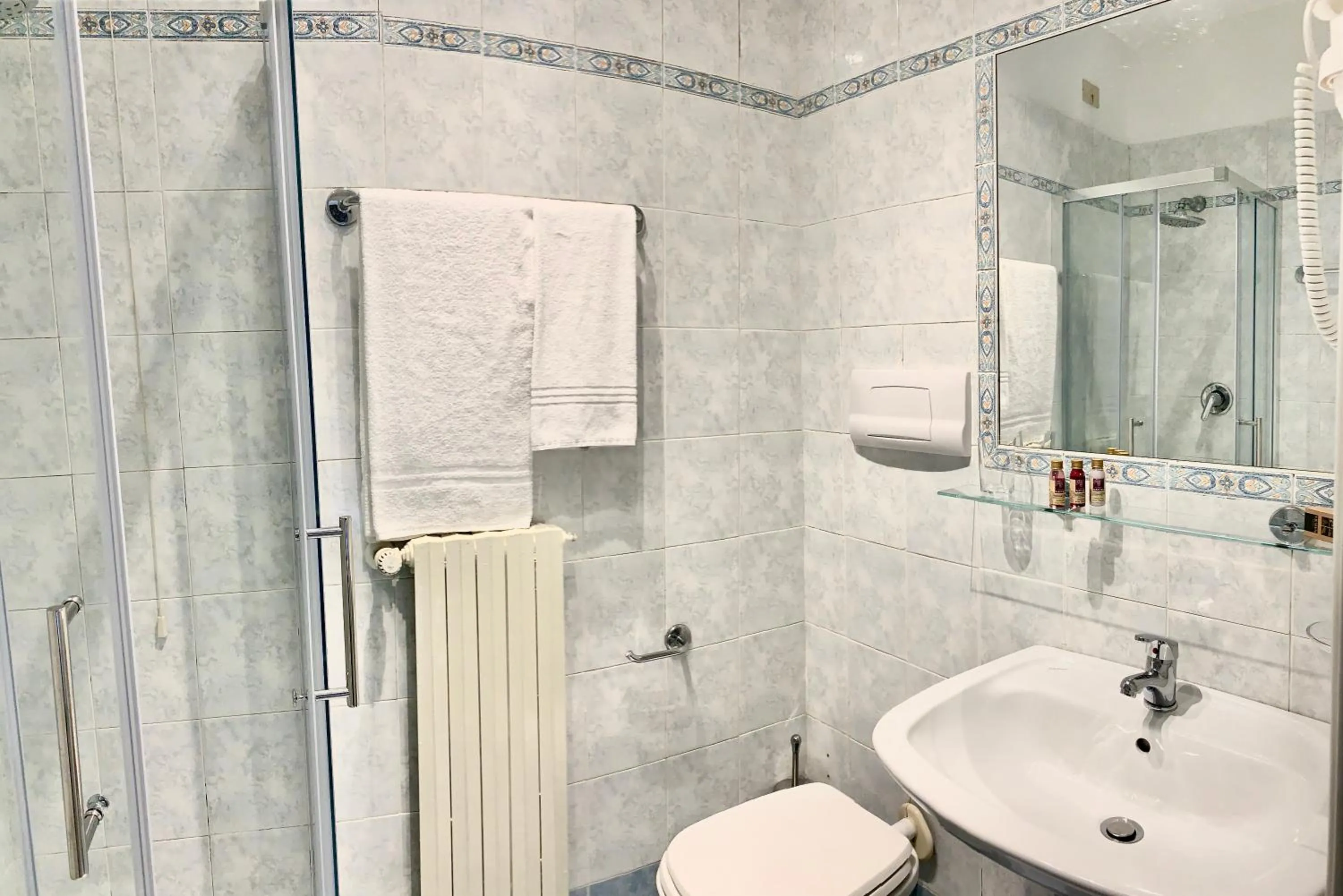 Shower in Ennesima Osteria con Alloggio - Bike Hotel