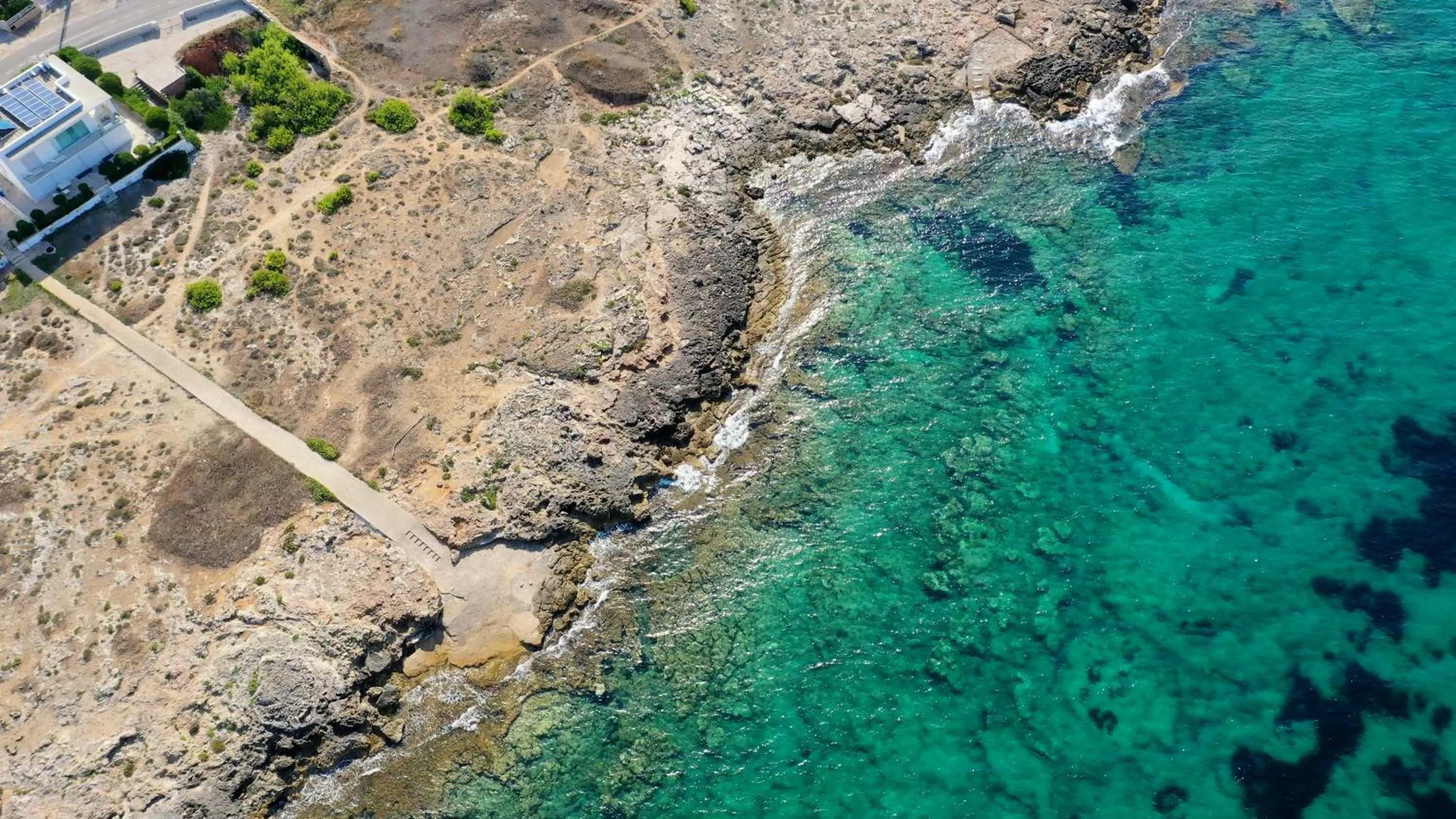 Natural landscape in Sunset Bay