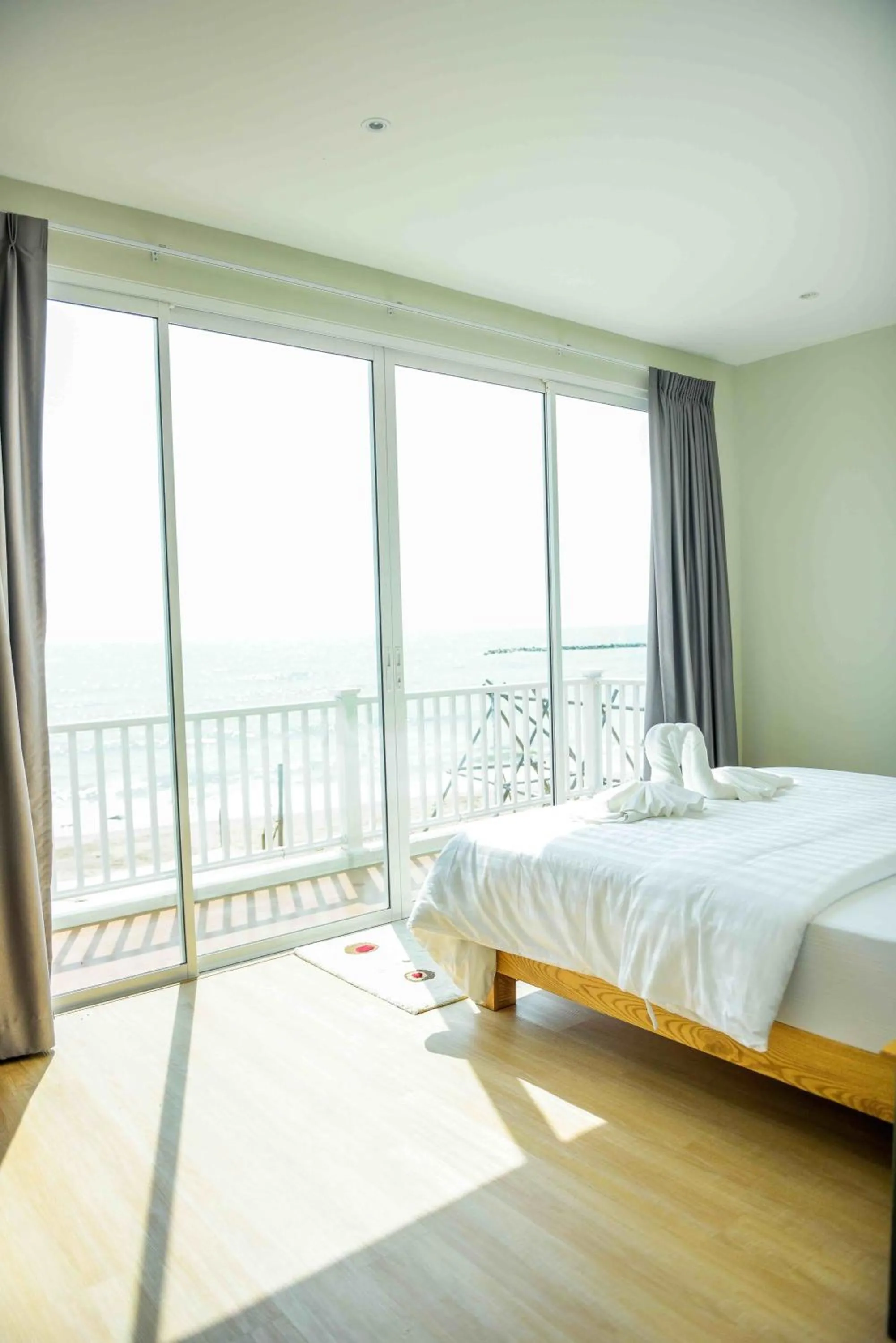 Bed in Seaman Resort