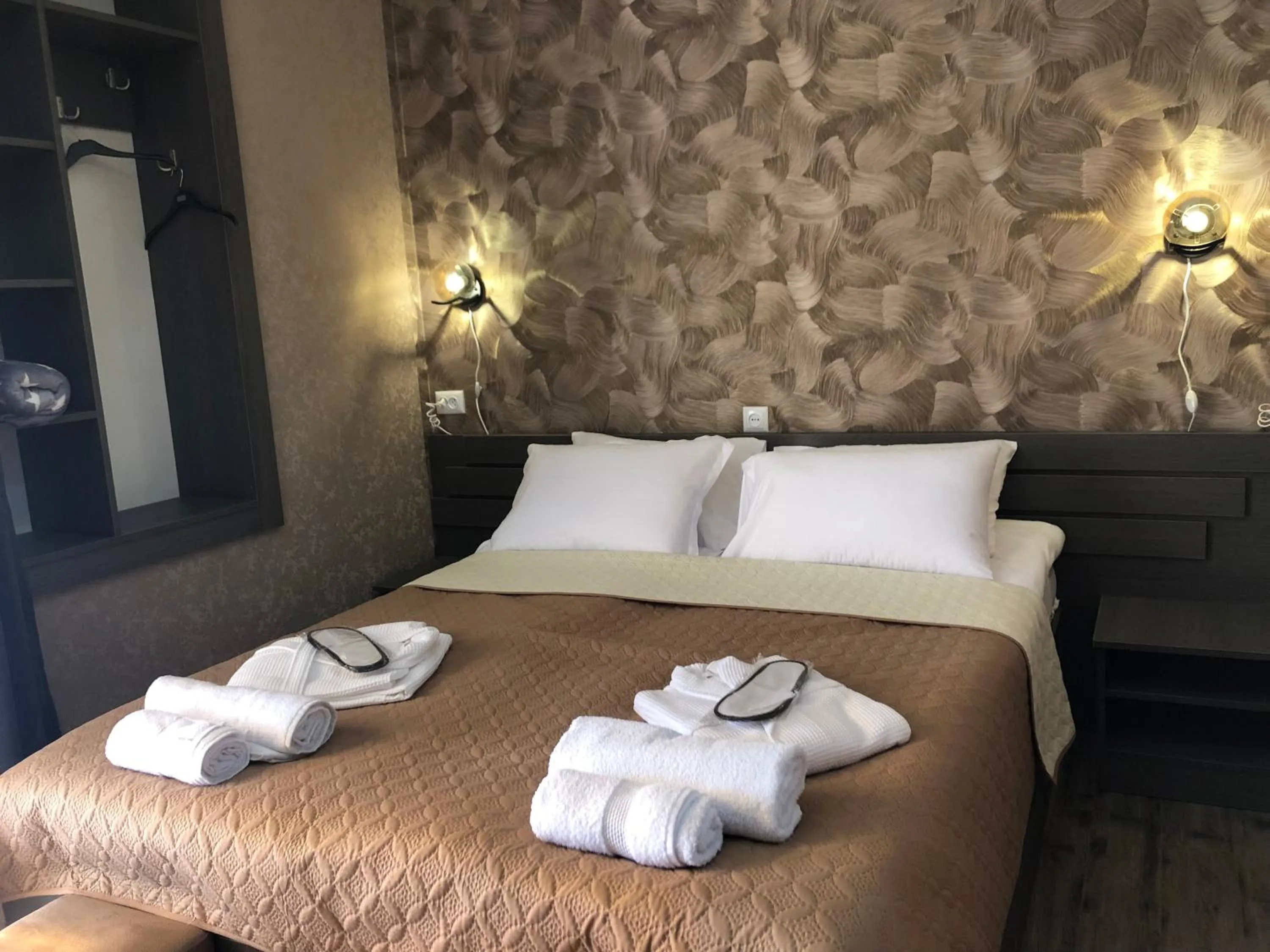 Bedroom, Bed in Paradise Kazbegi