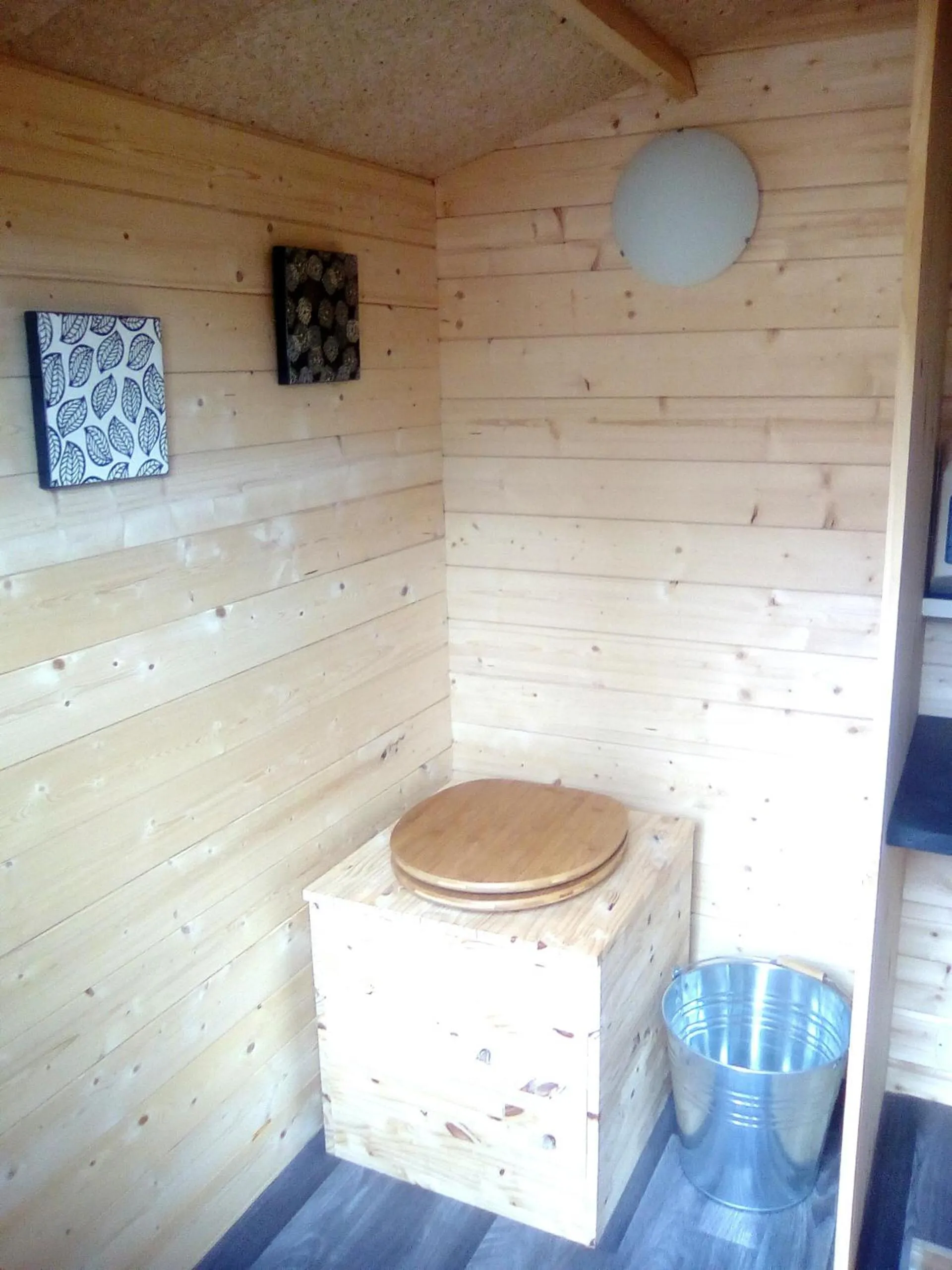 LES TONNEAUX DE L'EURE LOGEMENT INSOLITE