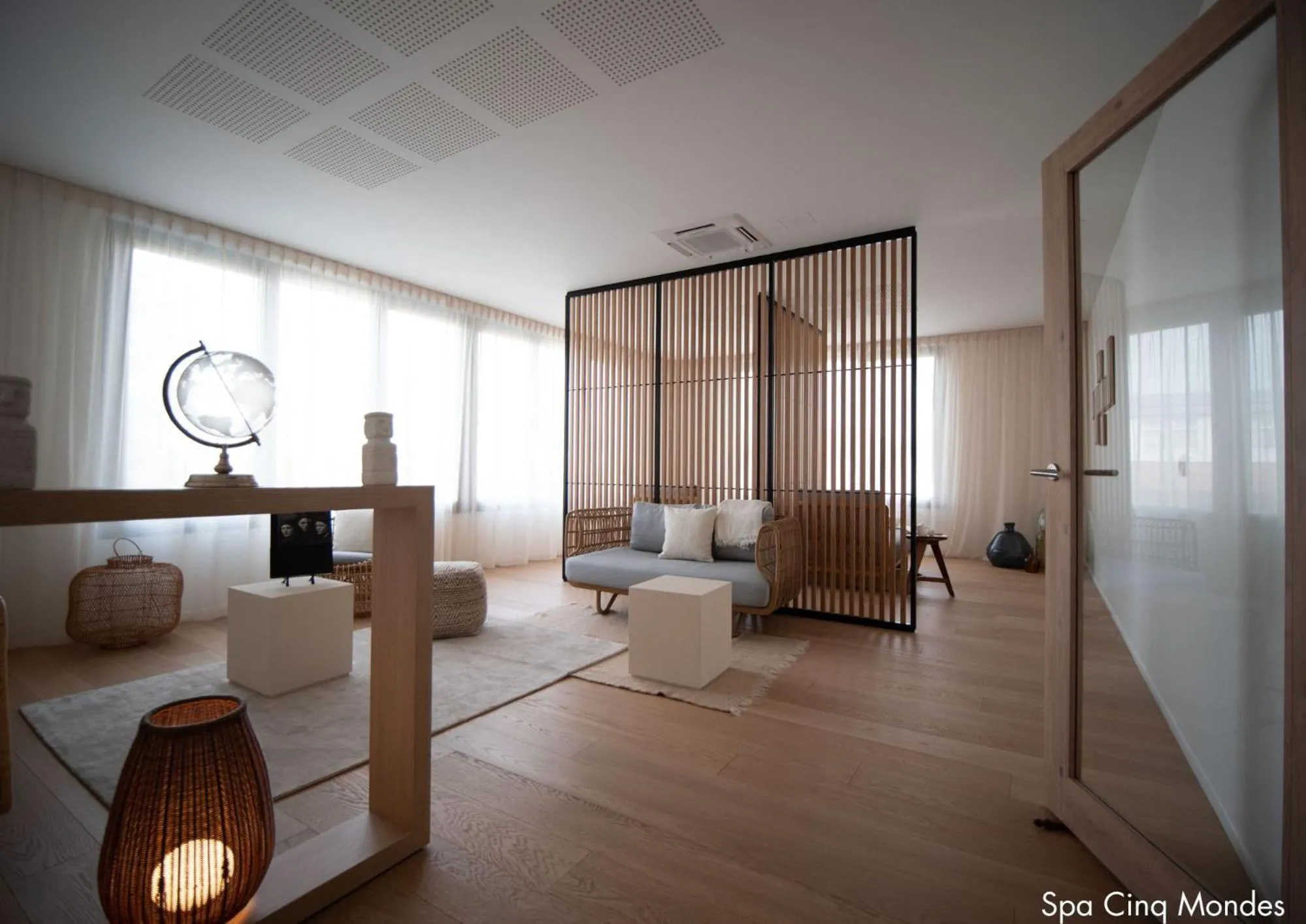 Massage in Paxton Paris MLV