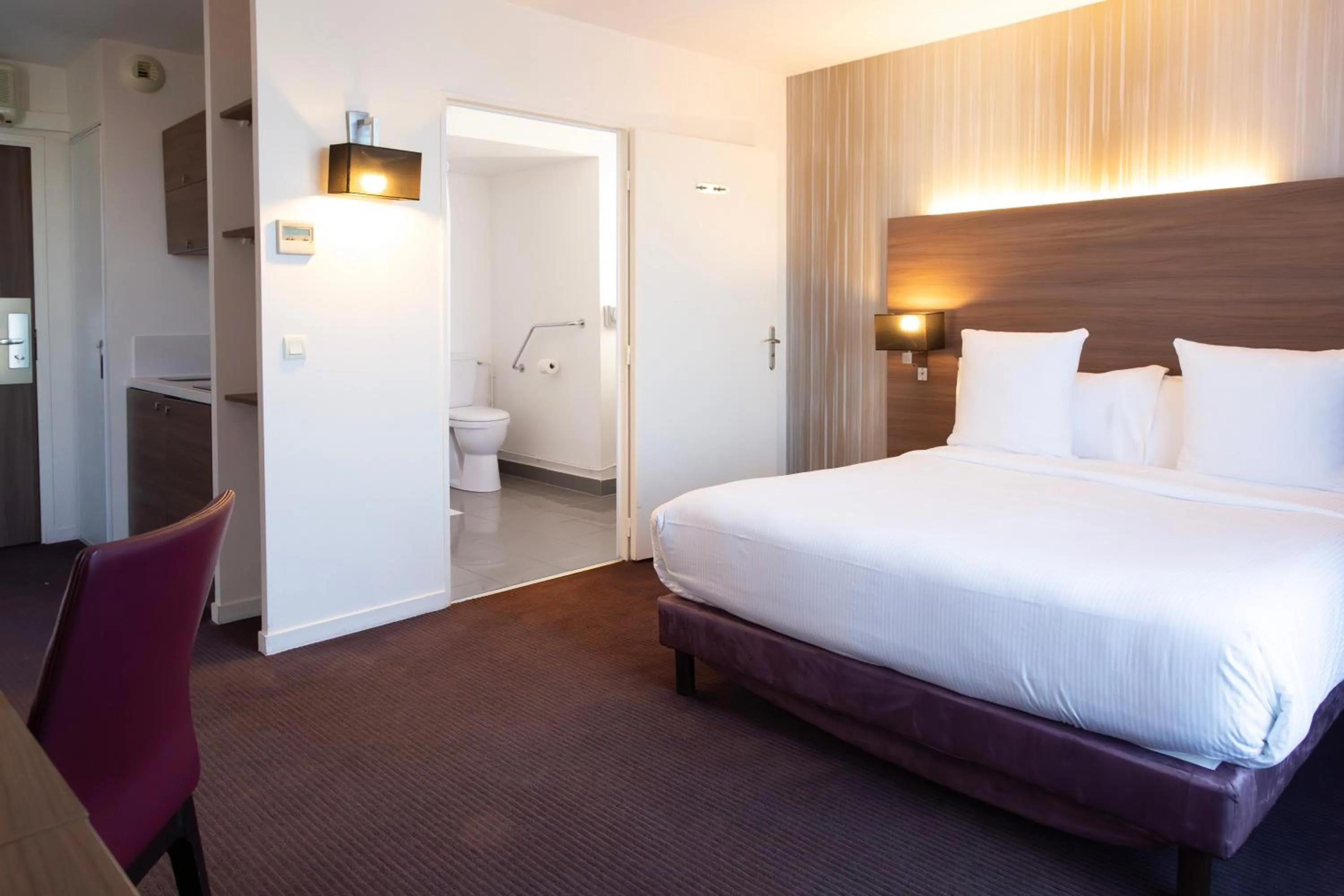 Bed in Paxton Paris MLV