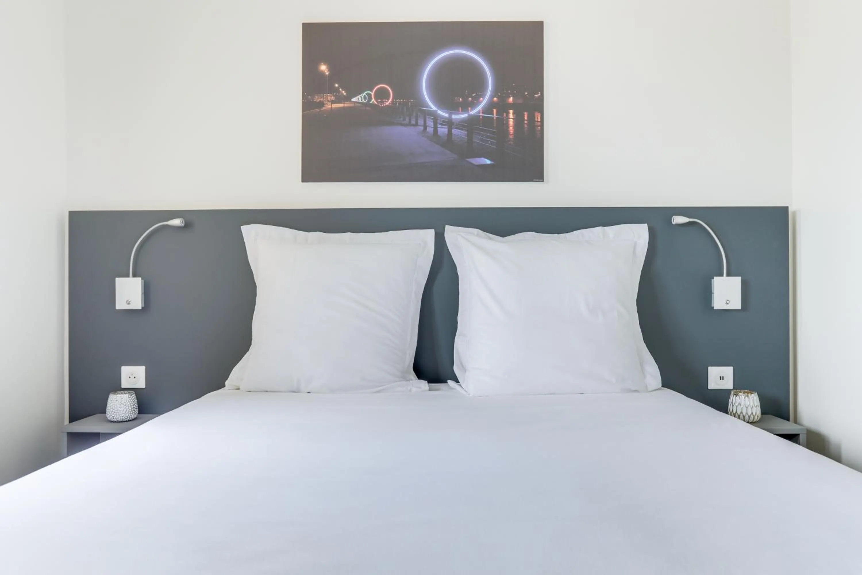 Bed in Cerise Nantes La Beaujoire