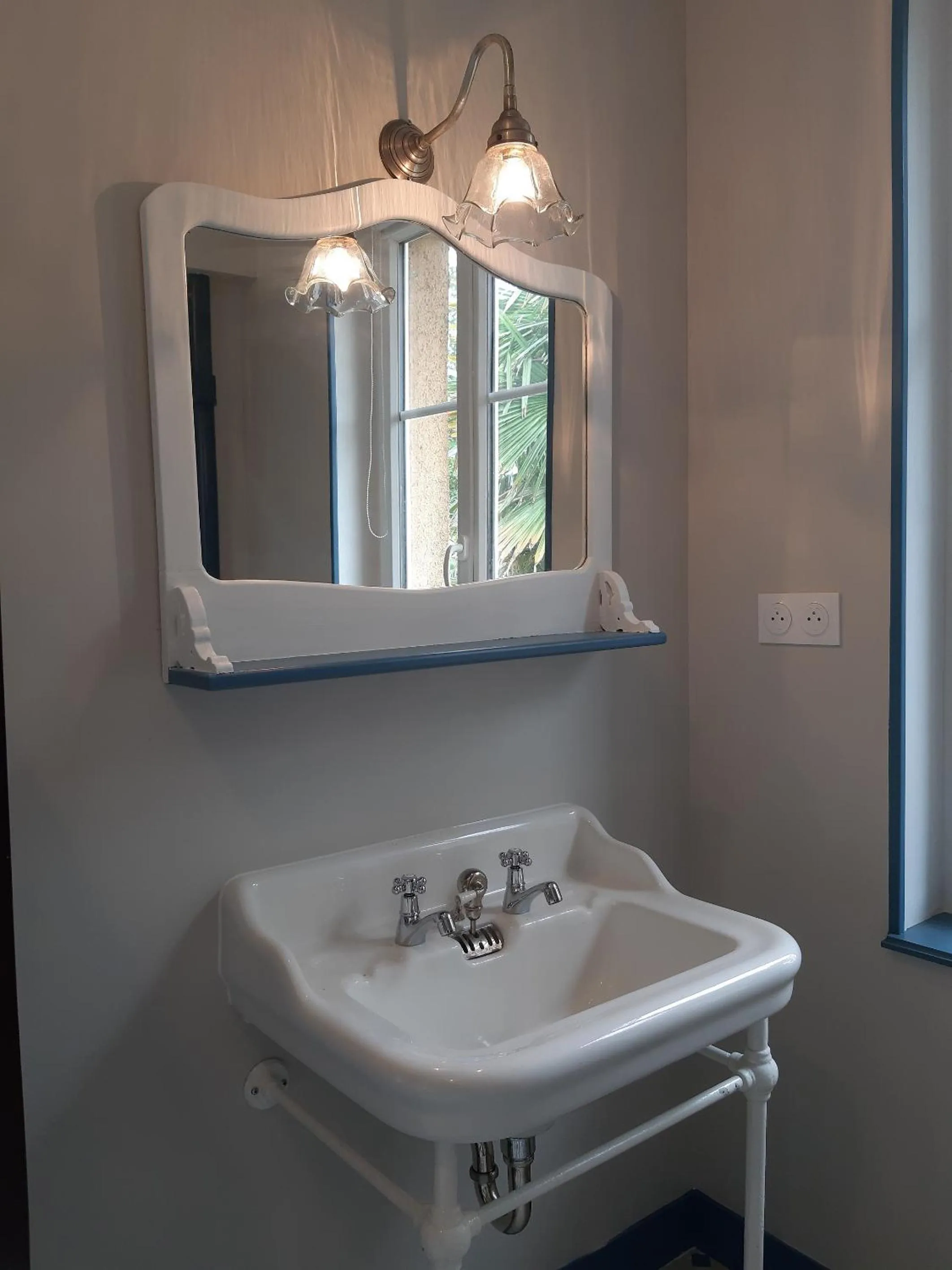 Bathroom in La Garenne