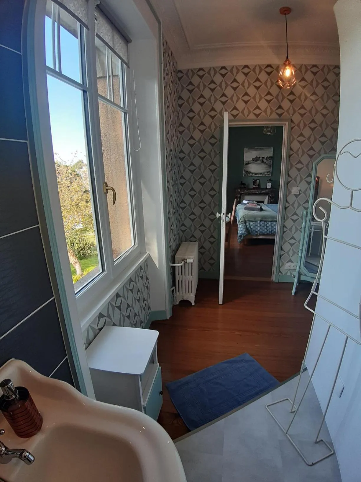 Bathroom in La Garenne