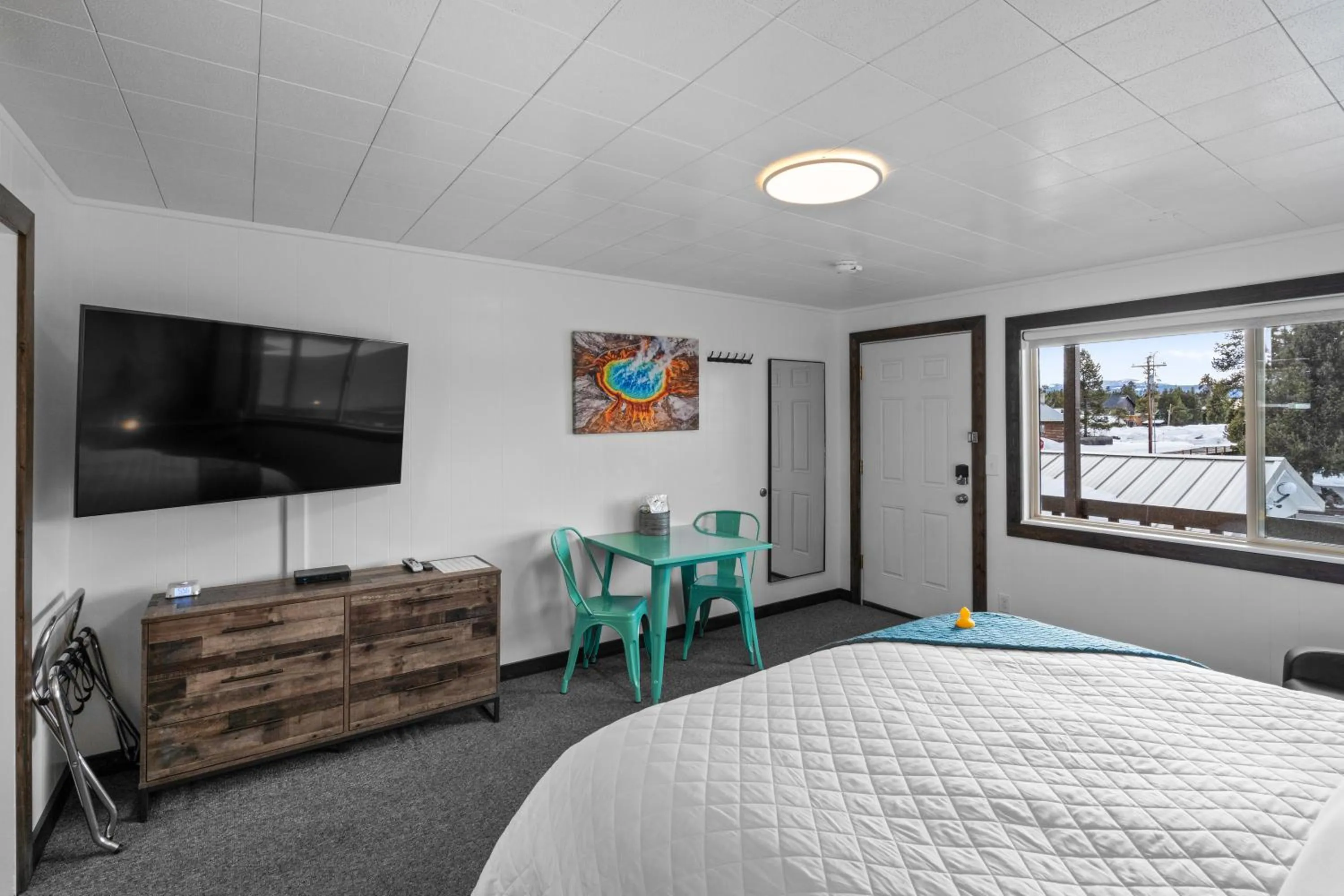 Bed in Lazy Duck Inn