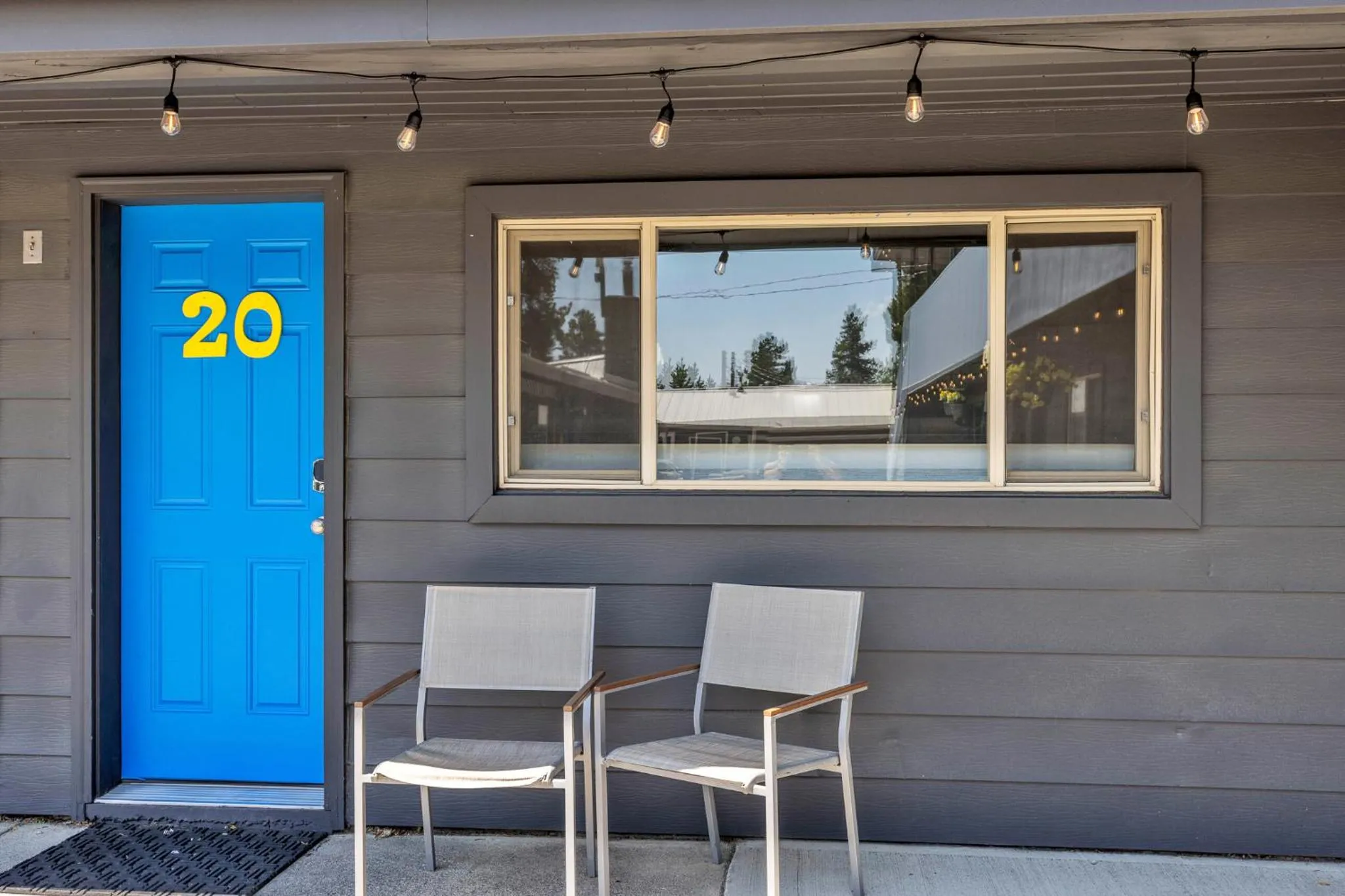 Day in Lazy Duck Inn