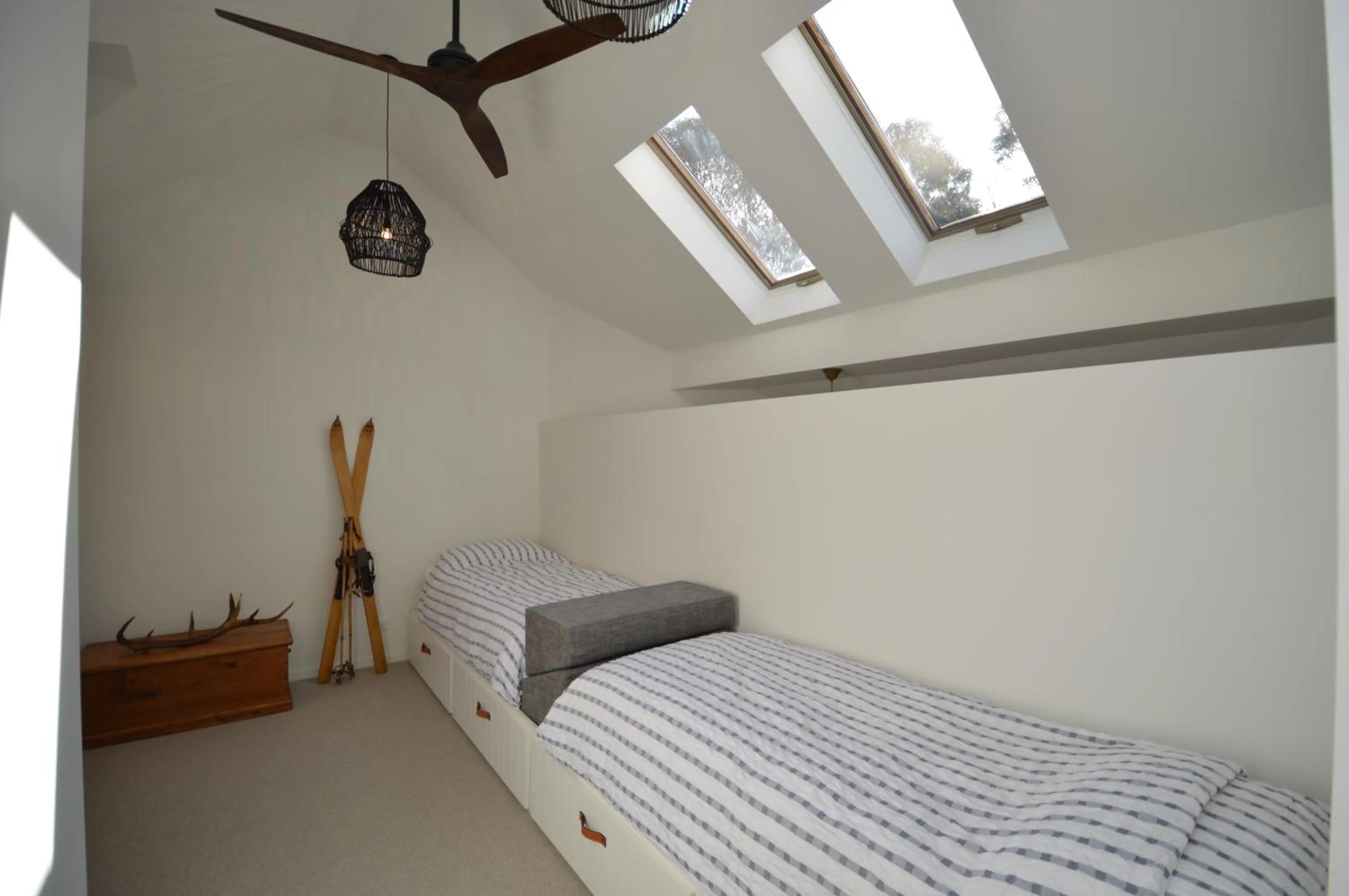 Bed in Wintergreen 10