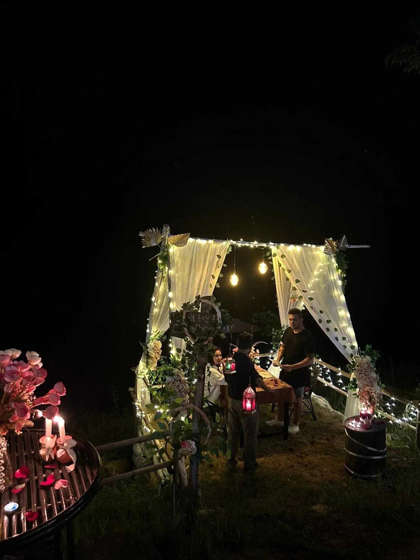 Restaurant/places to eat in Wild Adventure Resort - Sunset Point