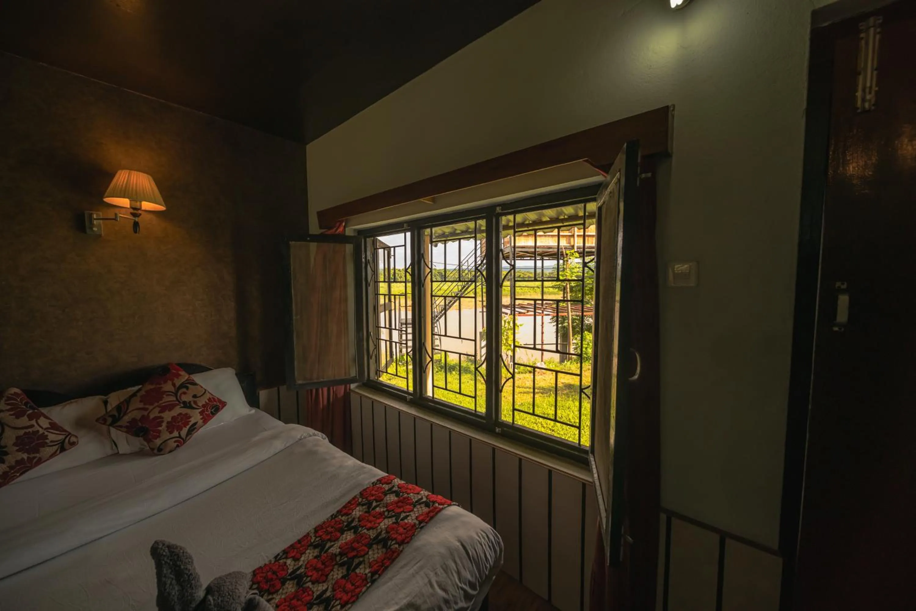 View (from property/room), Bed in Wild Adventure Resort - Sunset Point