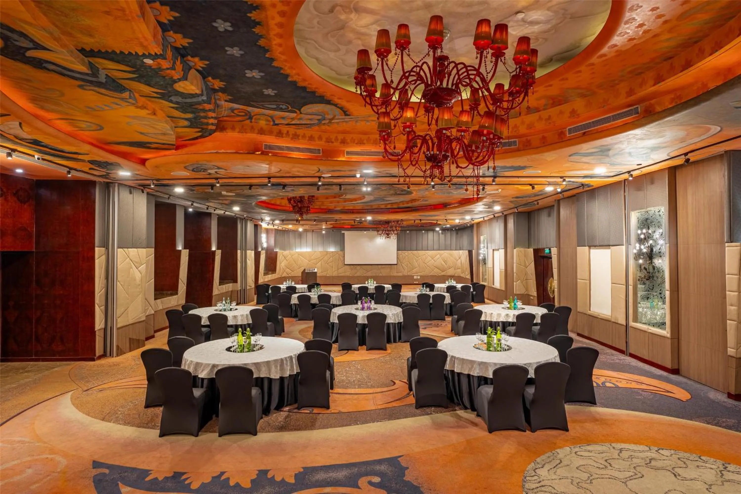 Banquet/Function facilities in Radisson Blu Hotel MBD Ludhiana