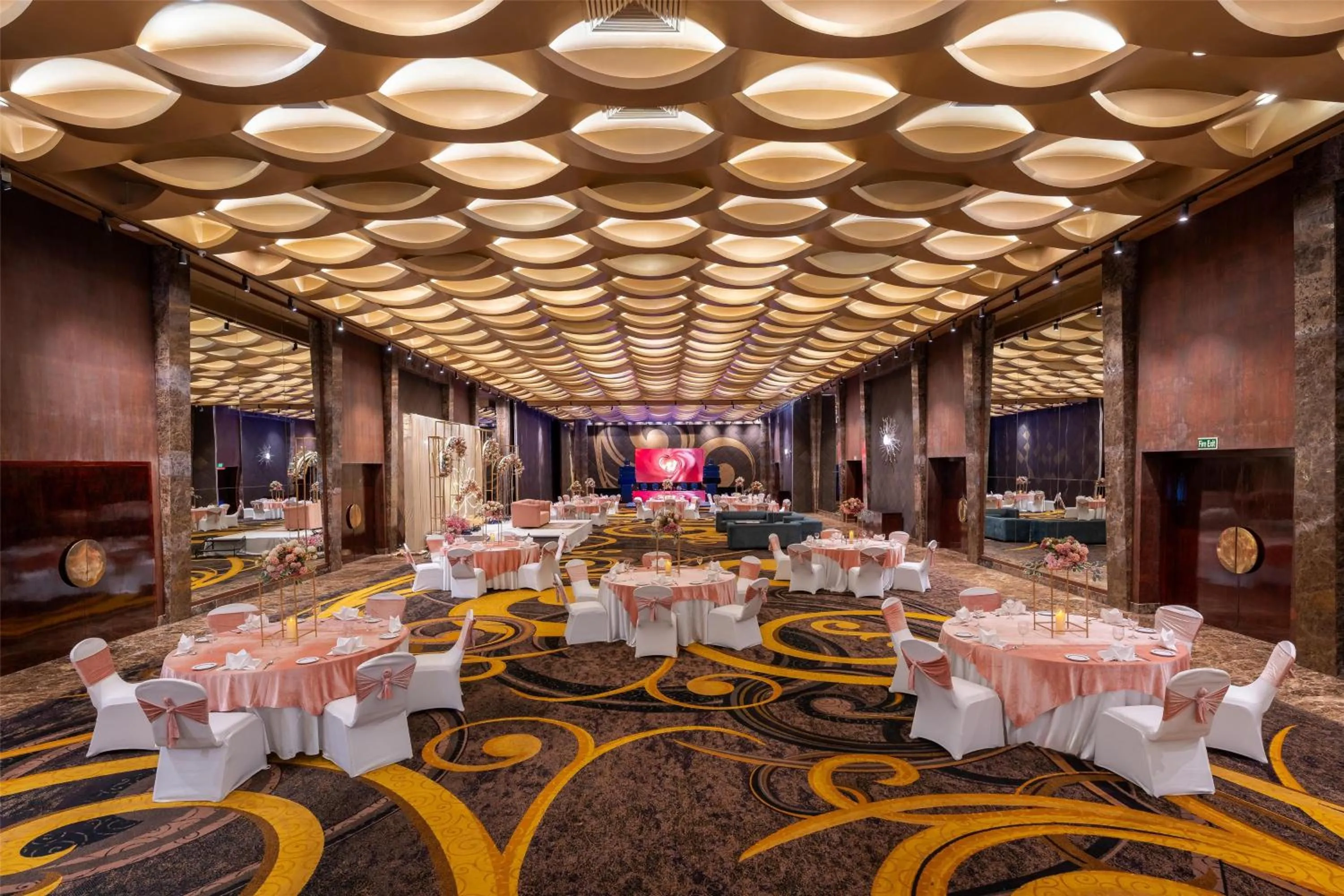 Banquet/Function facilities in Radisson Blu Hotel MBD Ludhiana