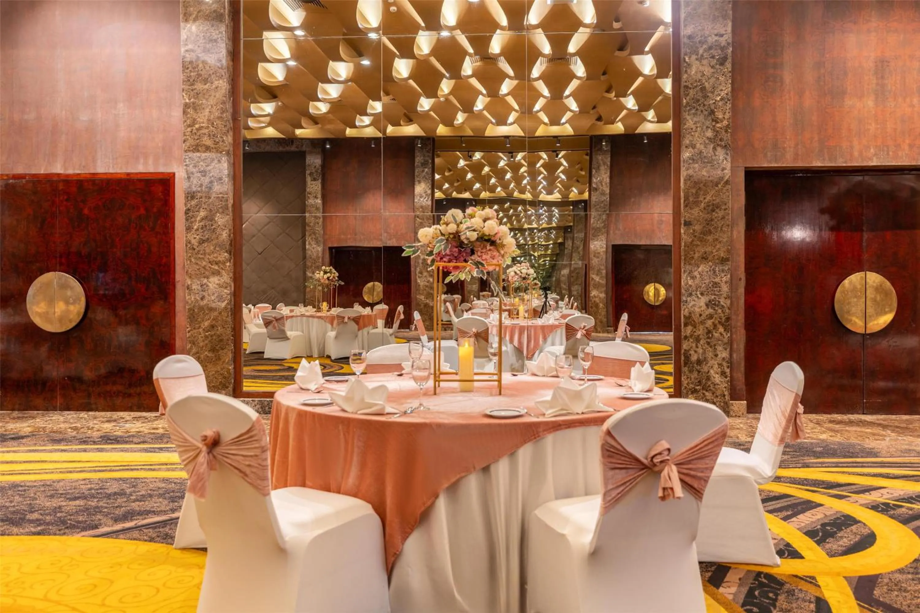 Banquet/Function facilities in Radisson Blu Hotel MBD Ludhiana