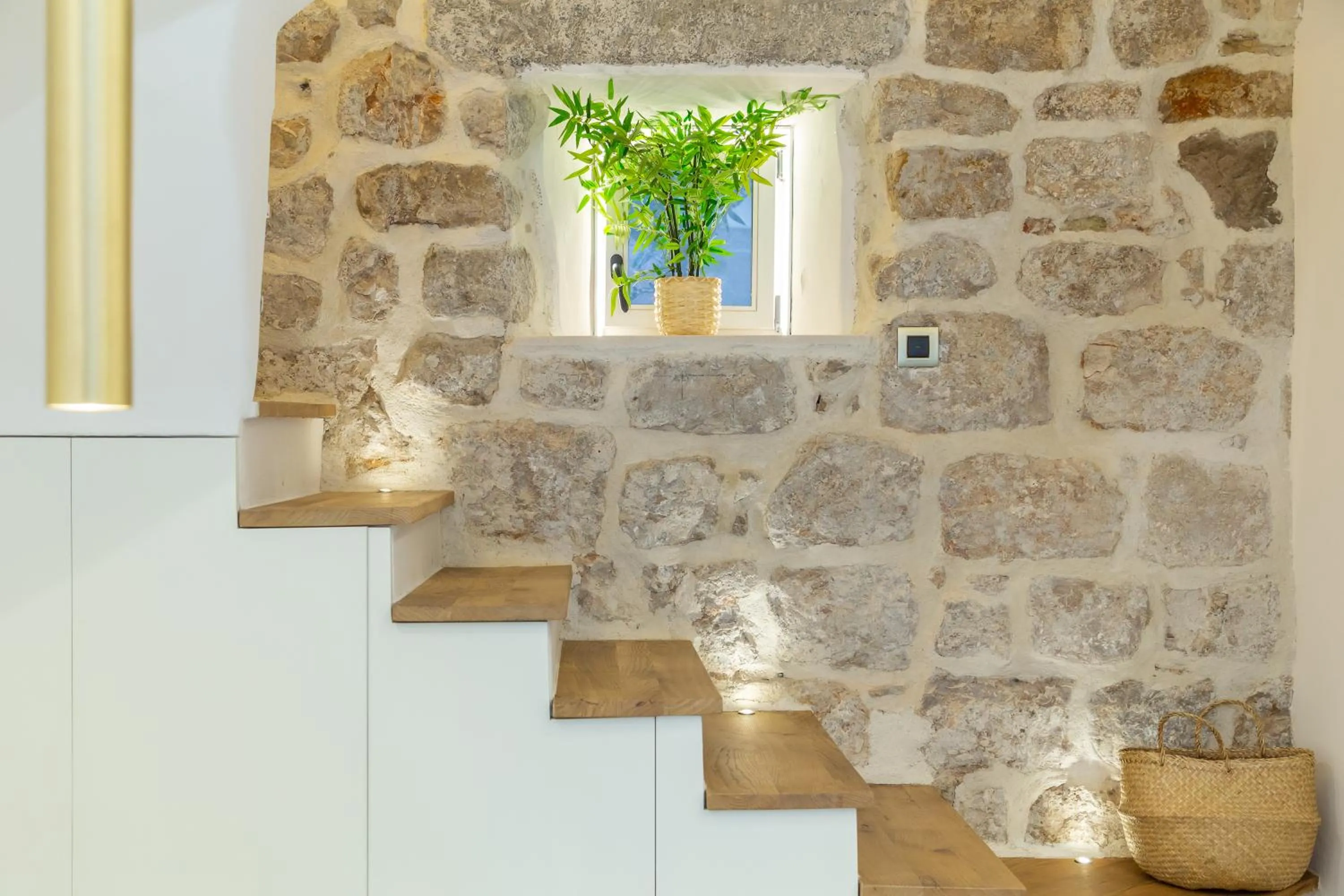 Old Town House with Floor Heating & Lush Private Garden