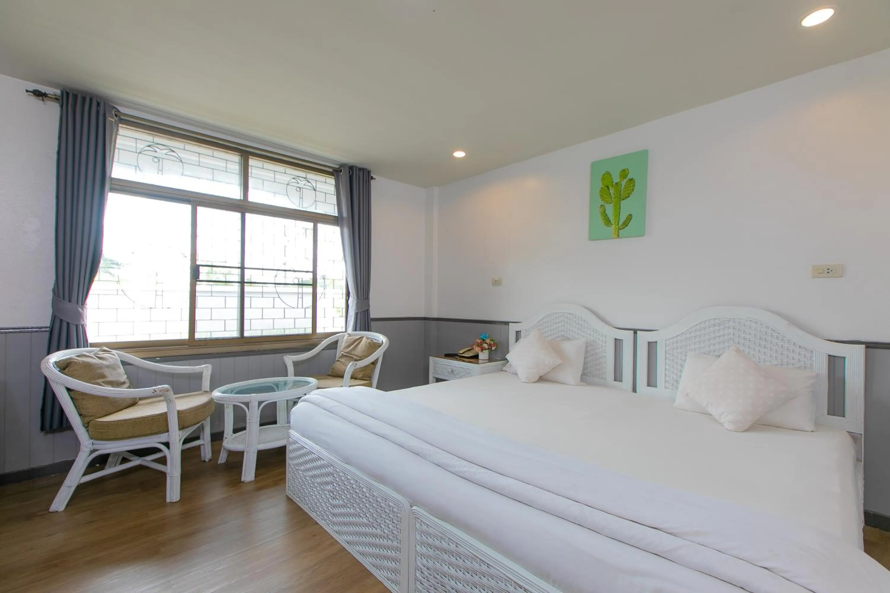 Bedroom, Bed in The Mercy Hotel