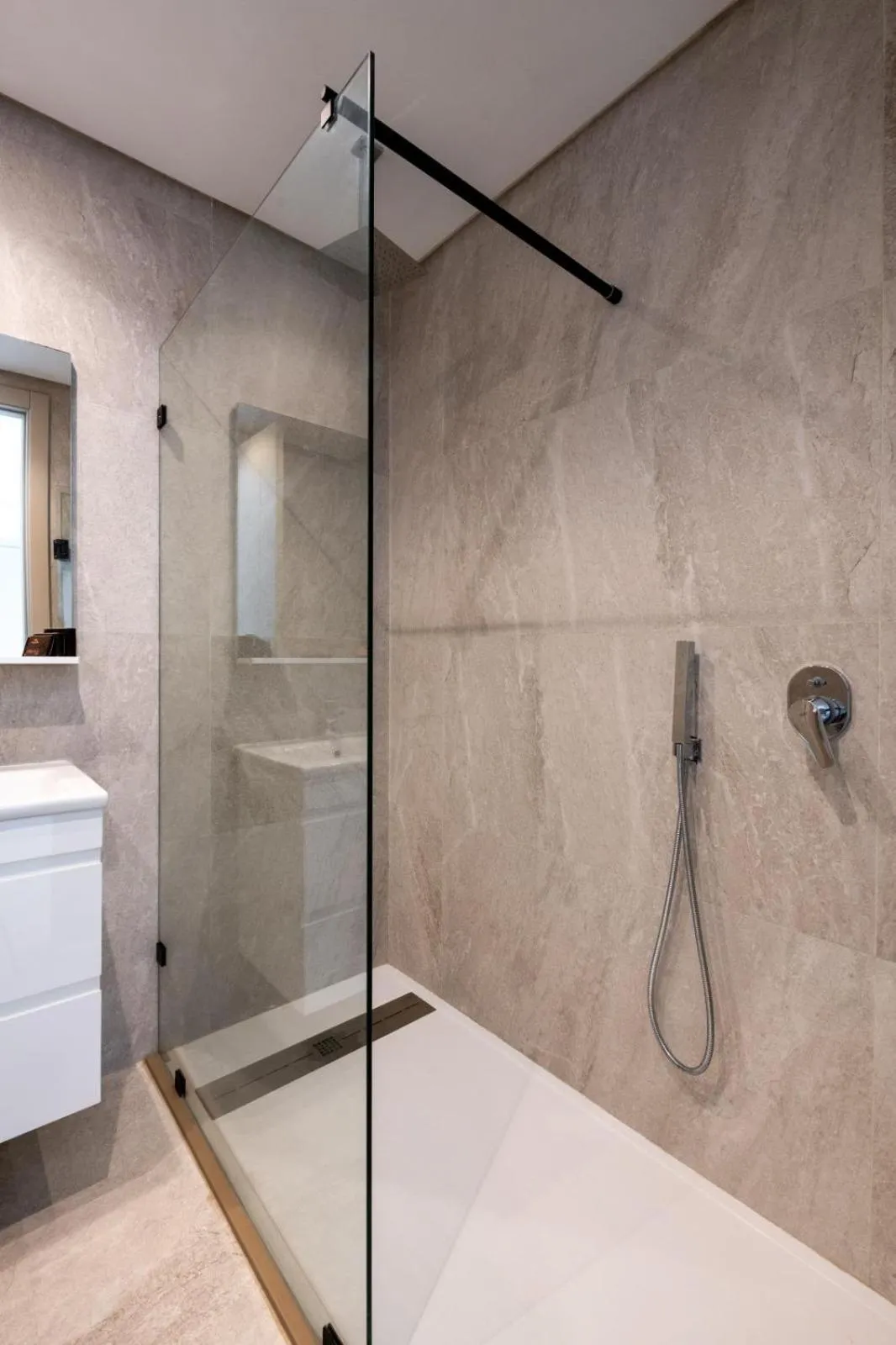 Shower in Le Tanger Résidence Hôtelière