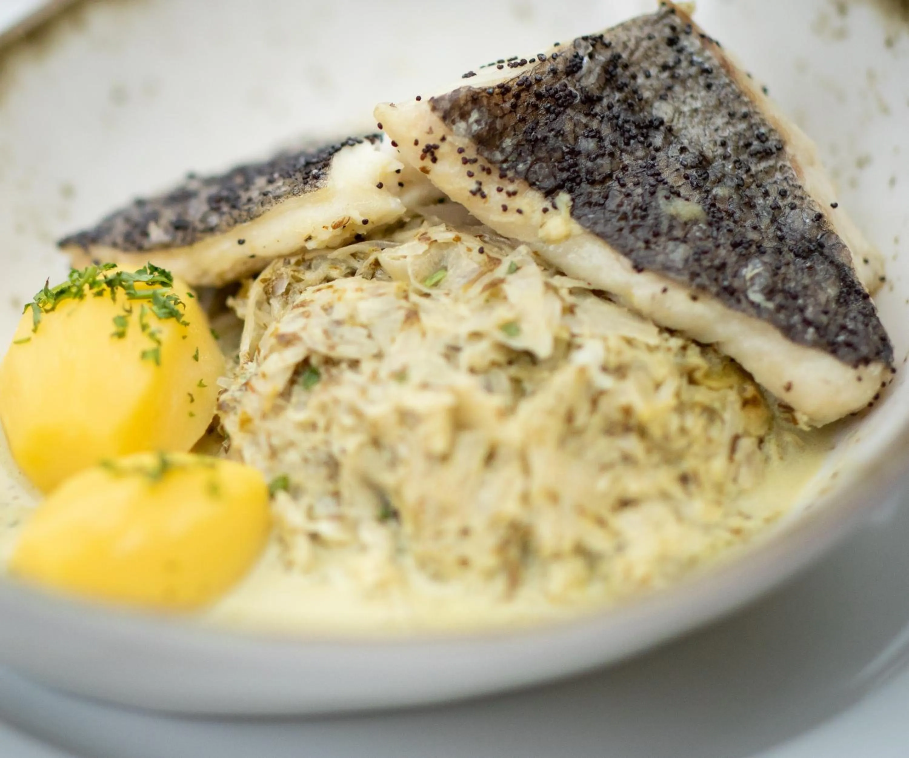 Meals in Logis Hôtel Restaurant De La Poste et SPA de Montagne