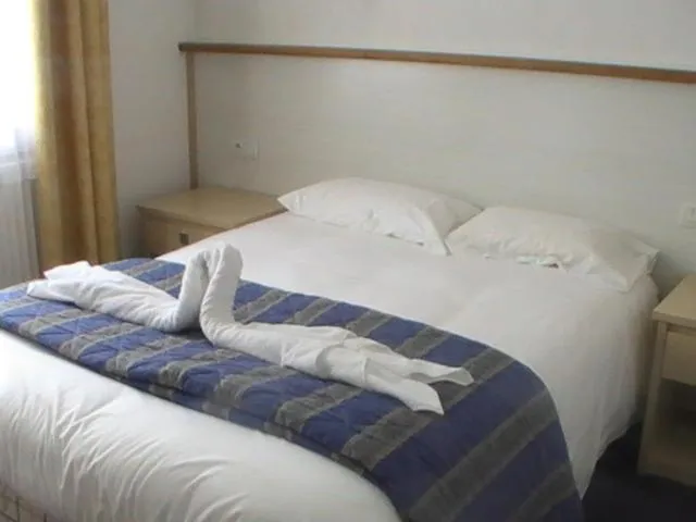 Photo of the whole room, Bed in Hotel De La Mer
