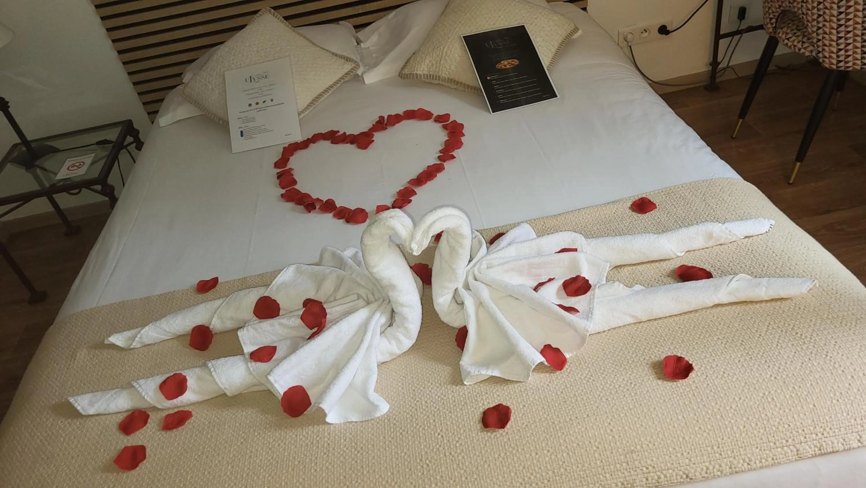 Bed in Hôtel Ulysse Montpellier Centre