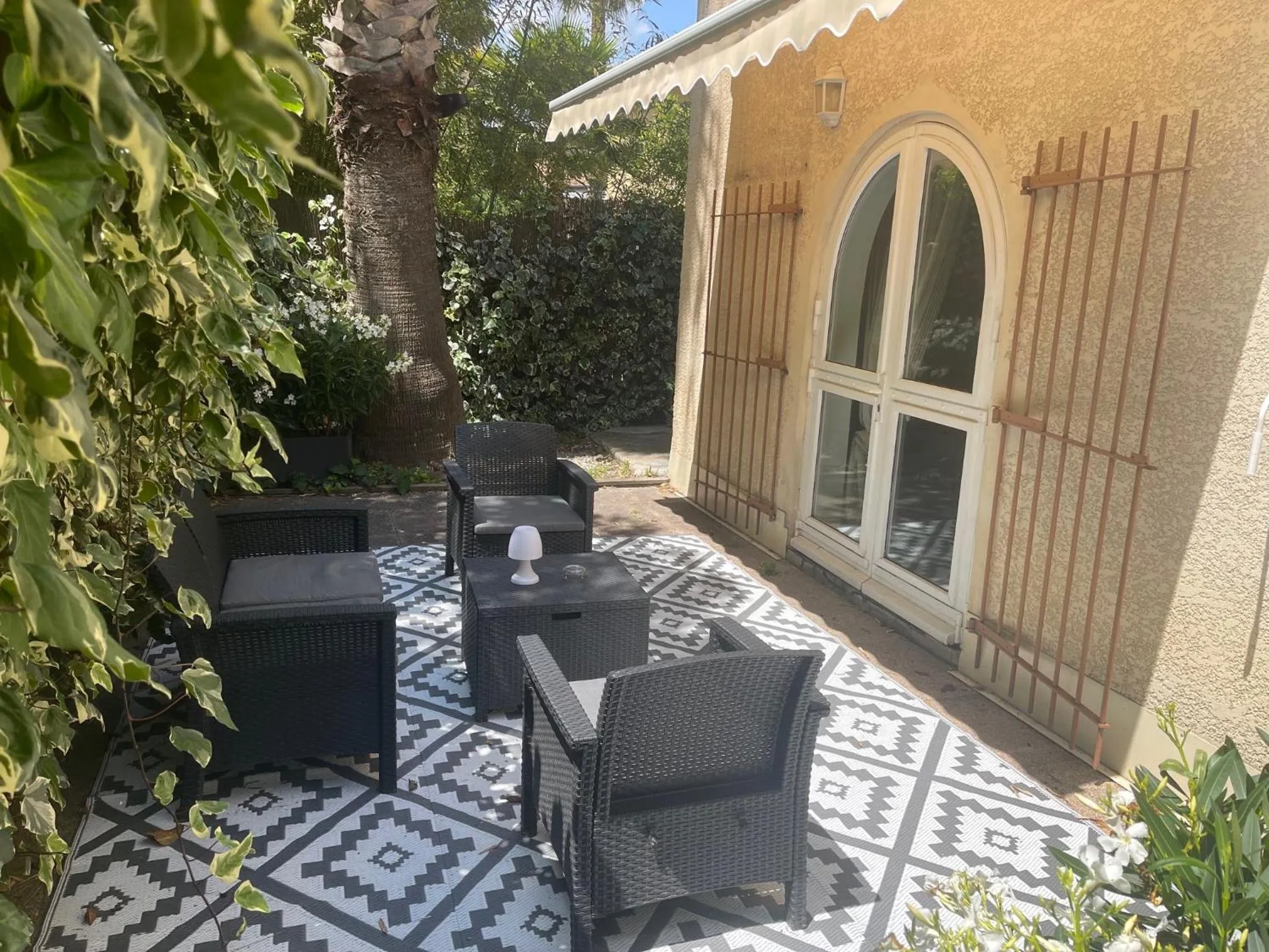 Garden in Hôtel Ulysse Montpellier Centre