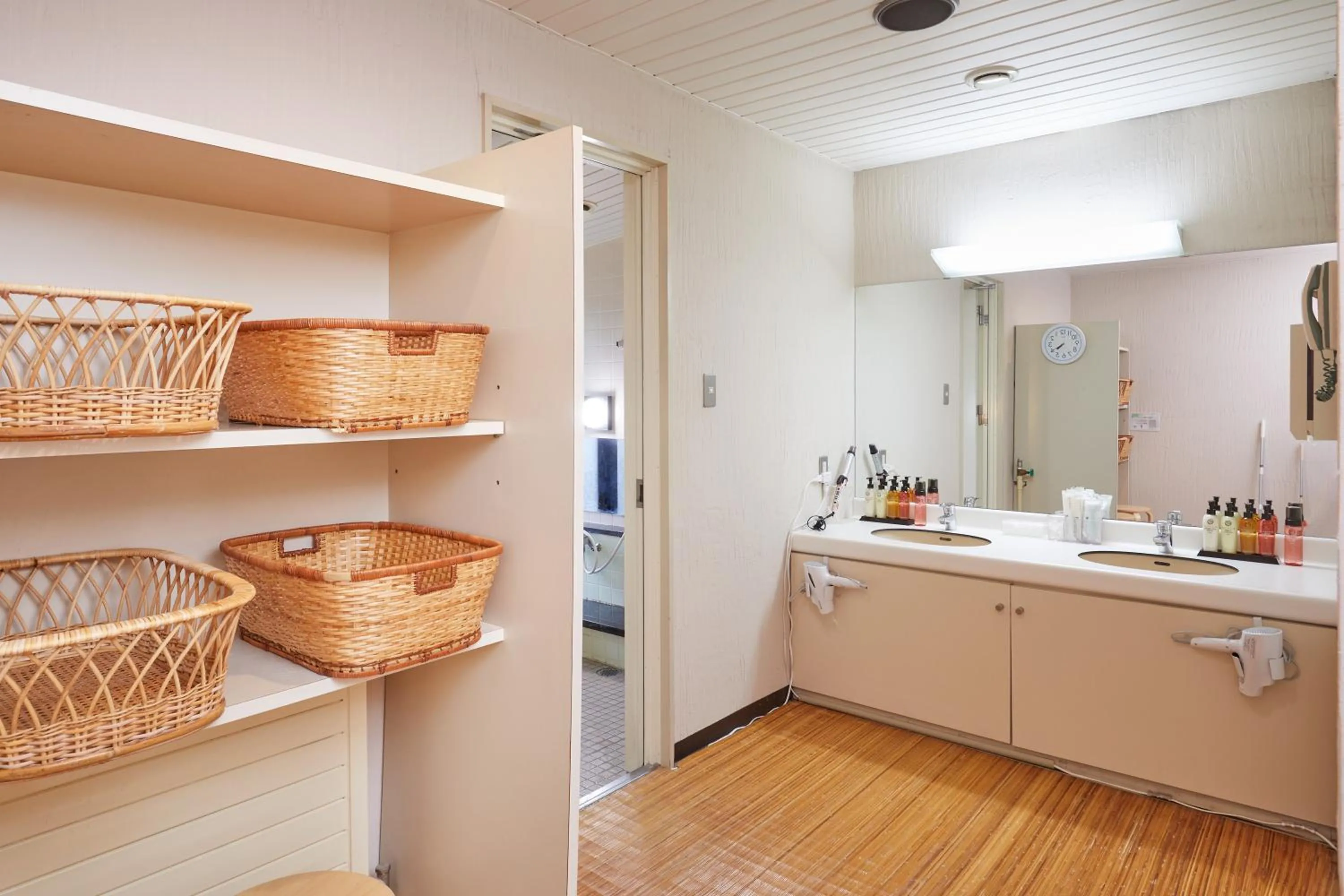 Shower in IKOI Villa