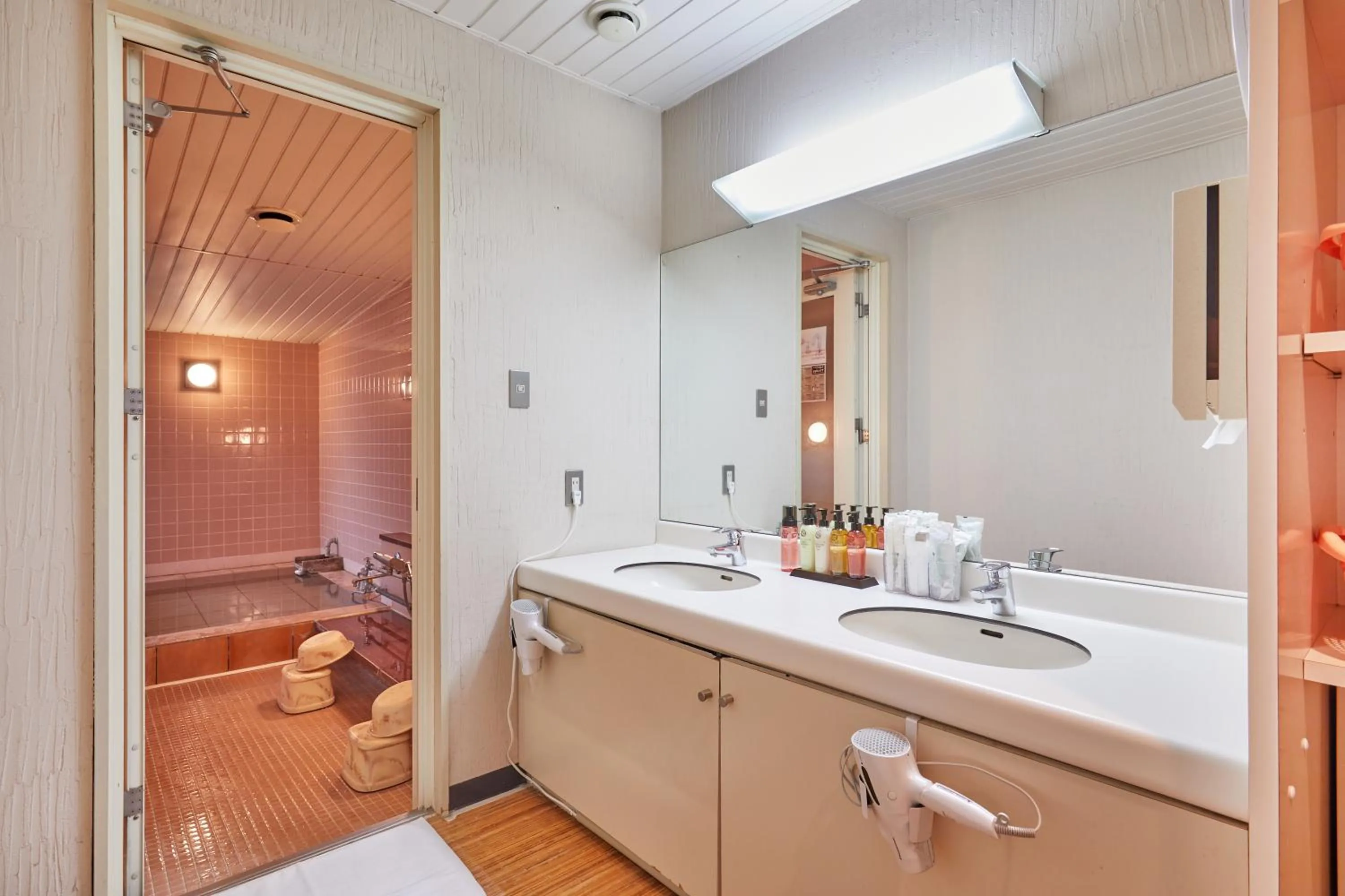 Shower in IKOI Villa