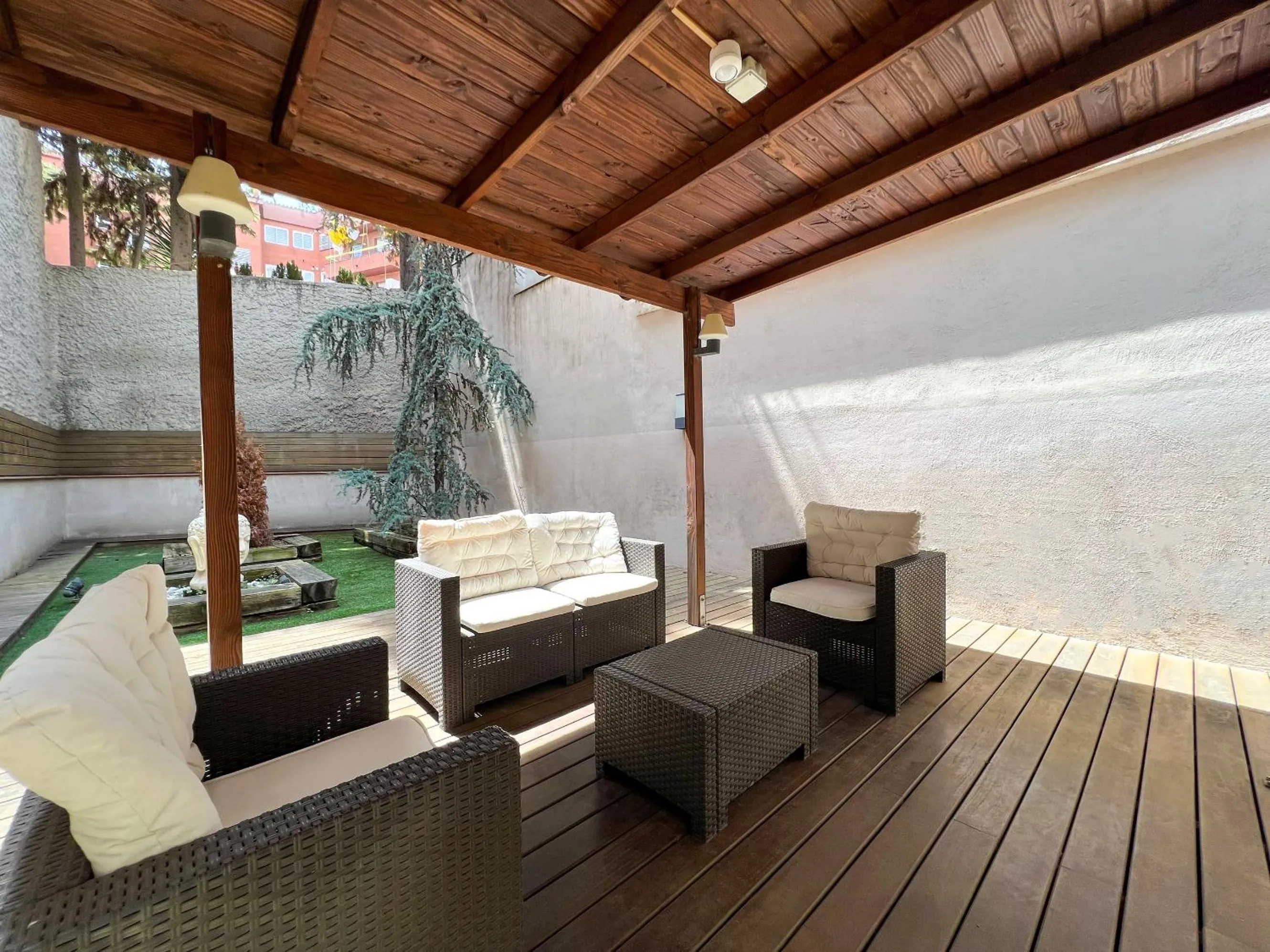 Patio in Home to Home Barcelona