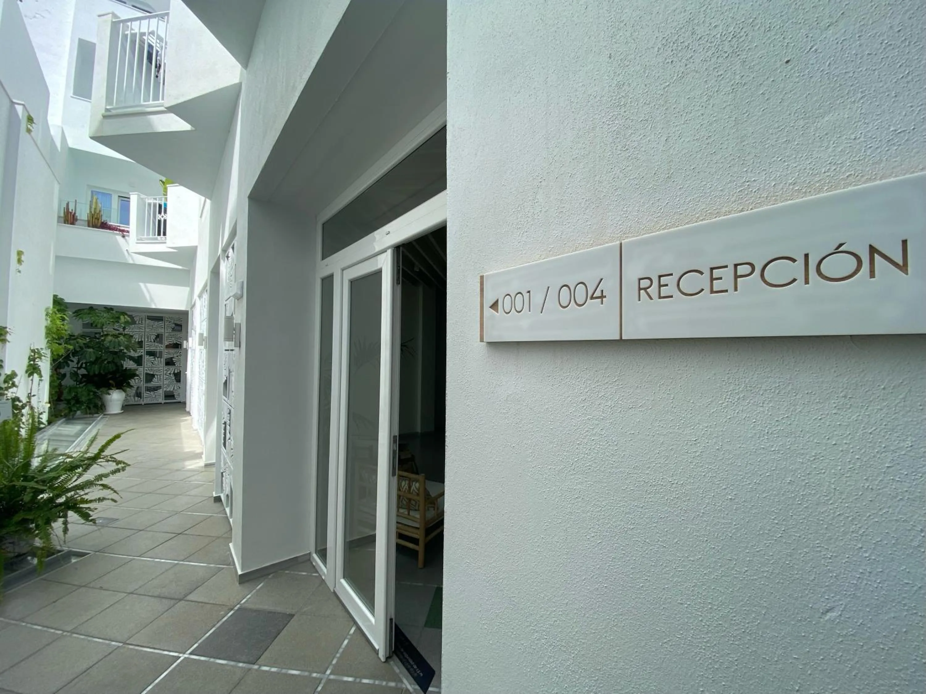 Patio in Alzocaire Hostal Boutique