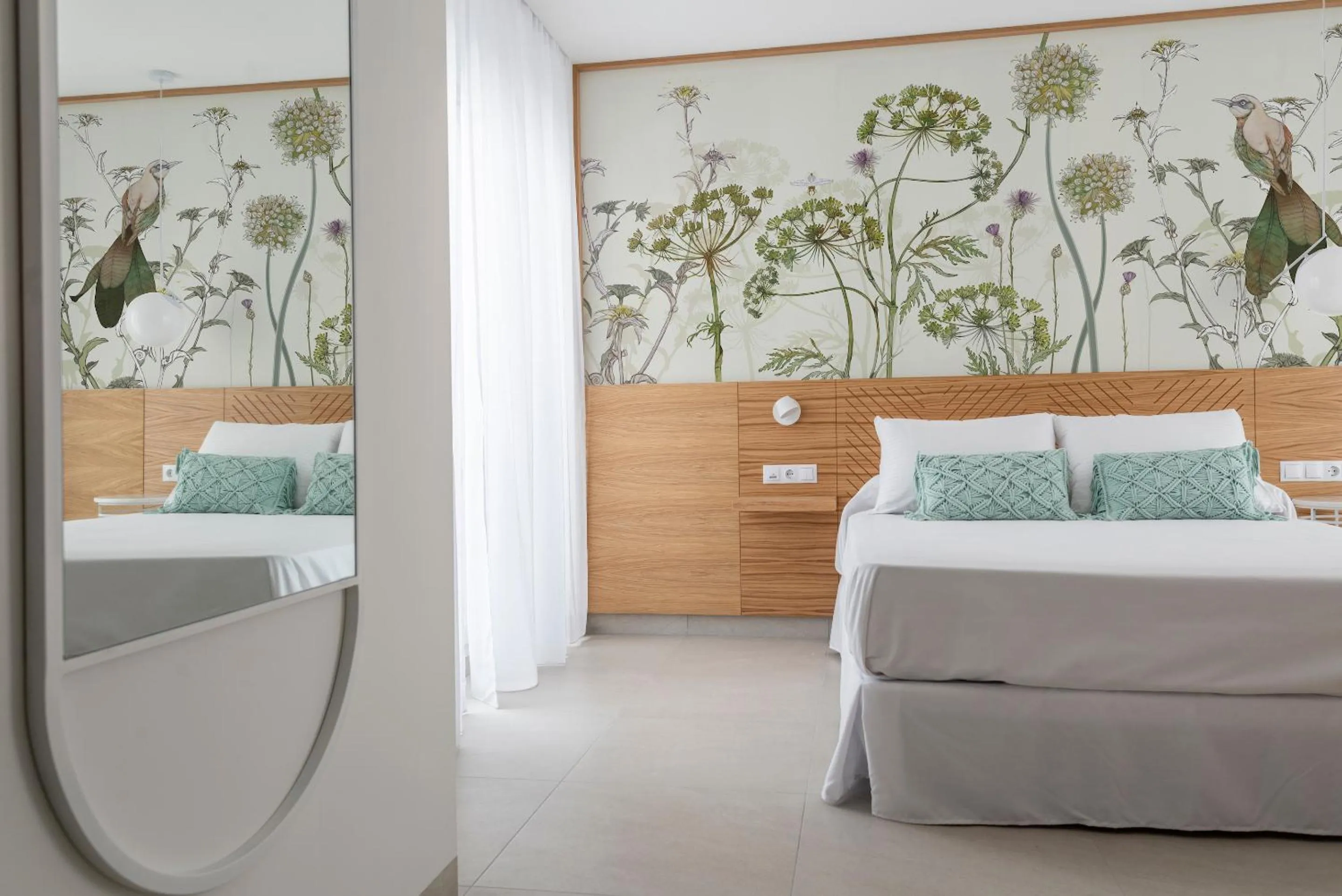 Photo of the whole room, Bed in Alzocaire Hostal Boutique