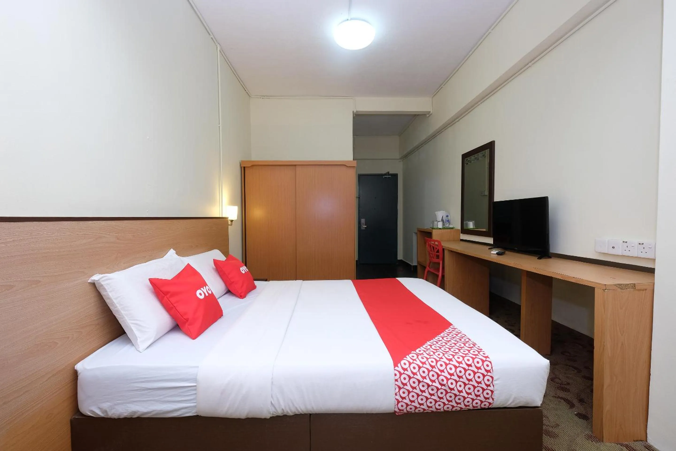 Bedroom, Bed in Hotel O 75