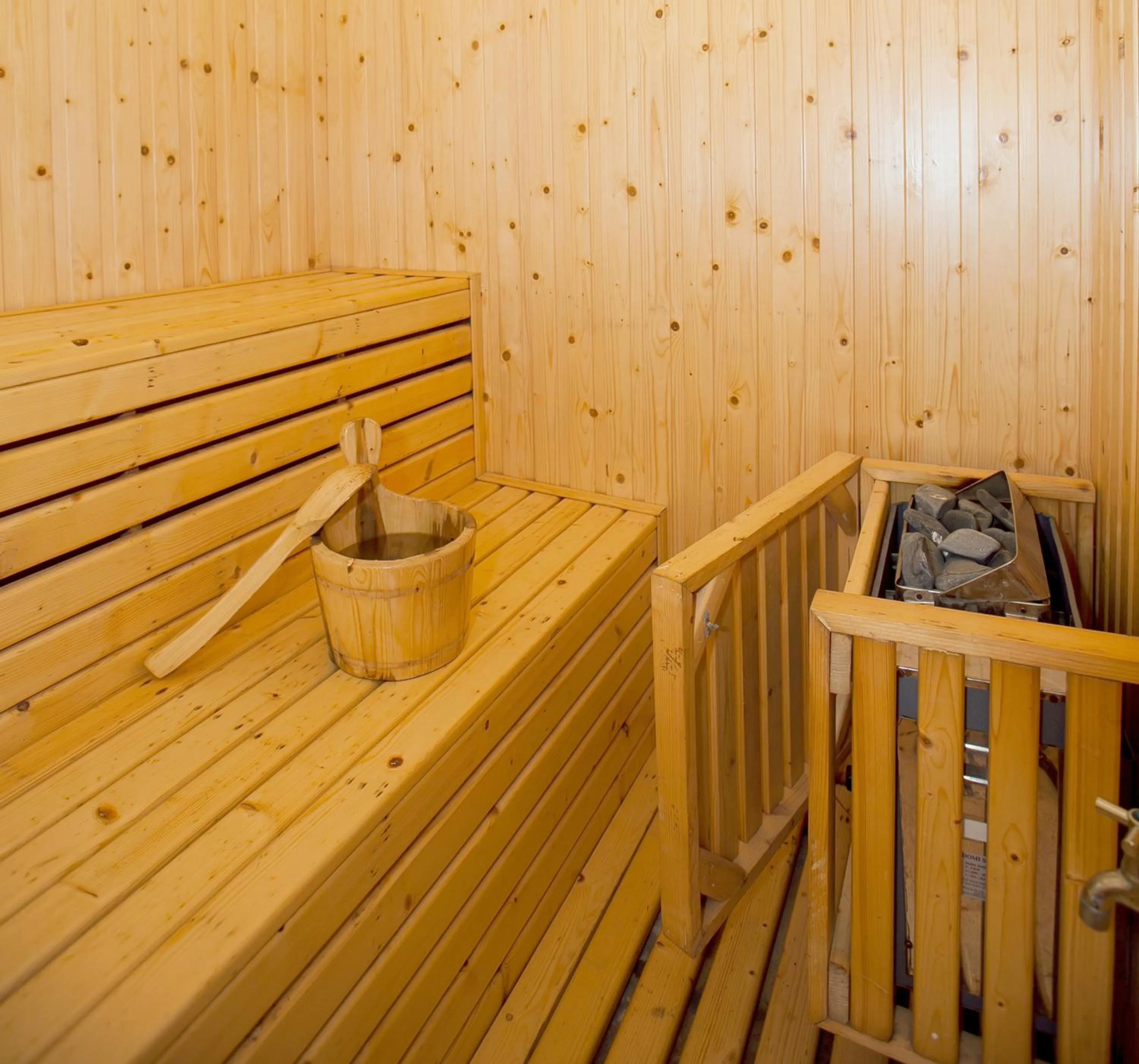 Swimming pool, Spa/Wellness in Sokhalay Angkor Inn