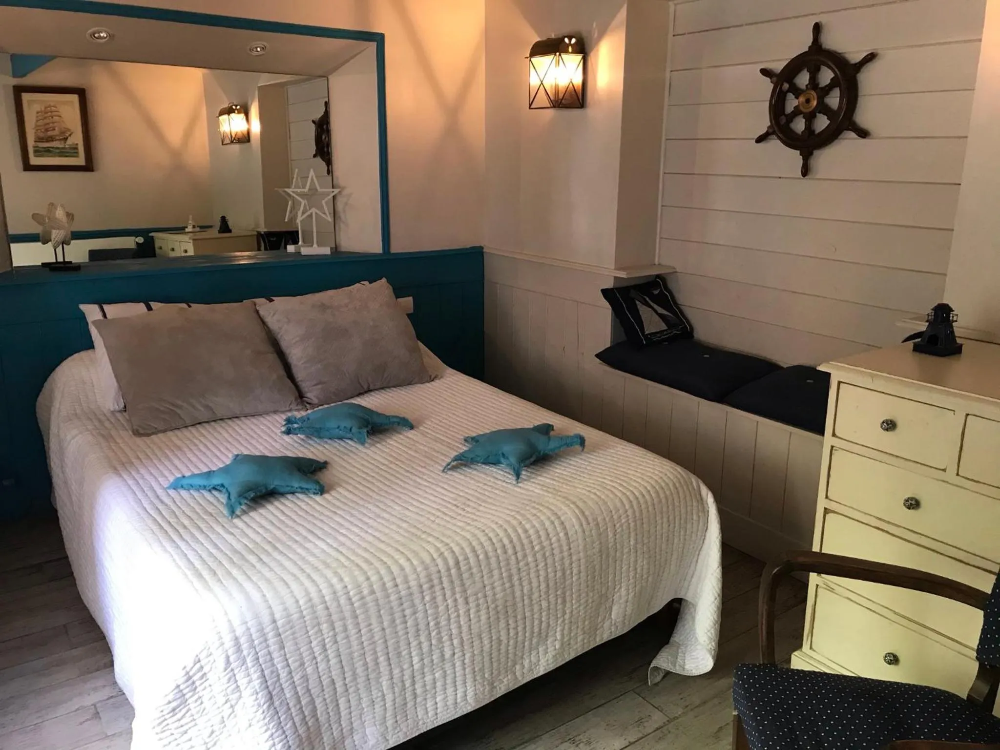 Photo of the whole room, Bed in Chambres d'Hôtes Fleur de Sel