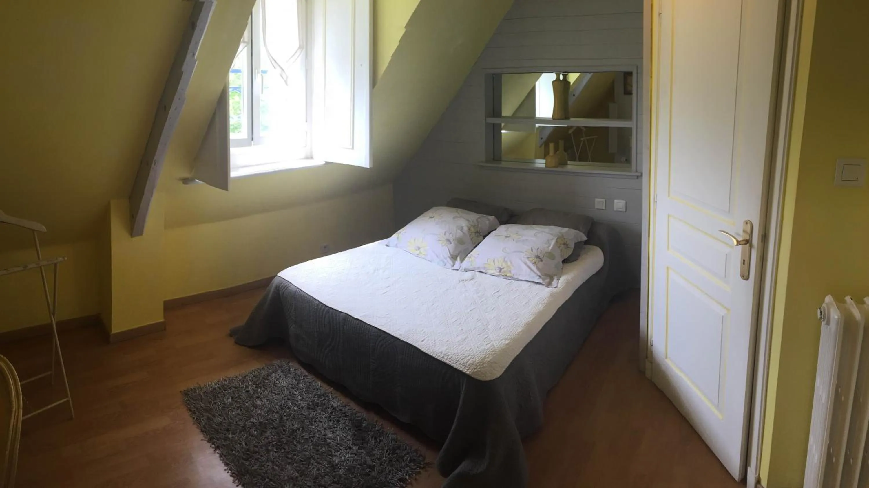 Photo of the whole room, Bed in Chambres d'Hôtes Fleur de Sel