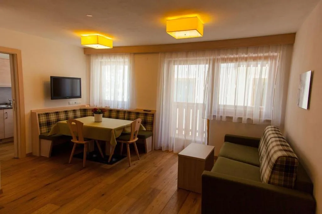 Day in Residence Armonia