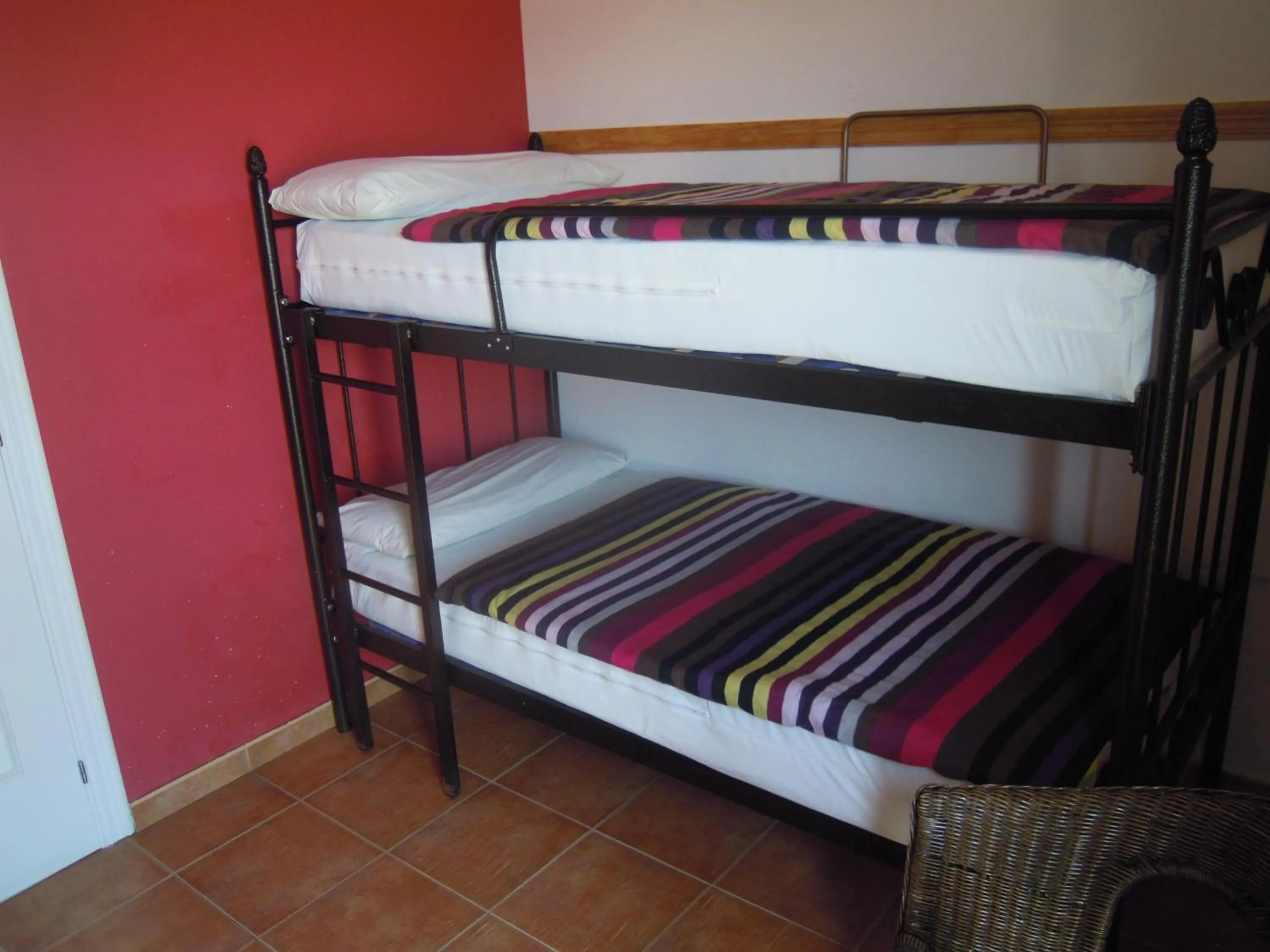 Decorative detail, Bed in Albergue O Durmiñento