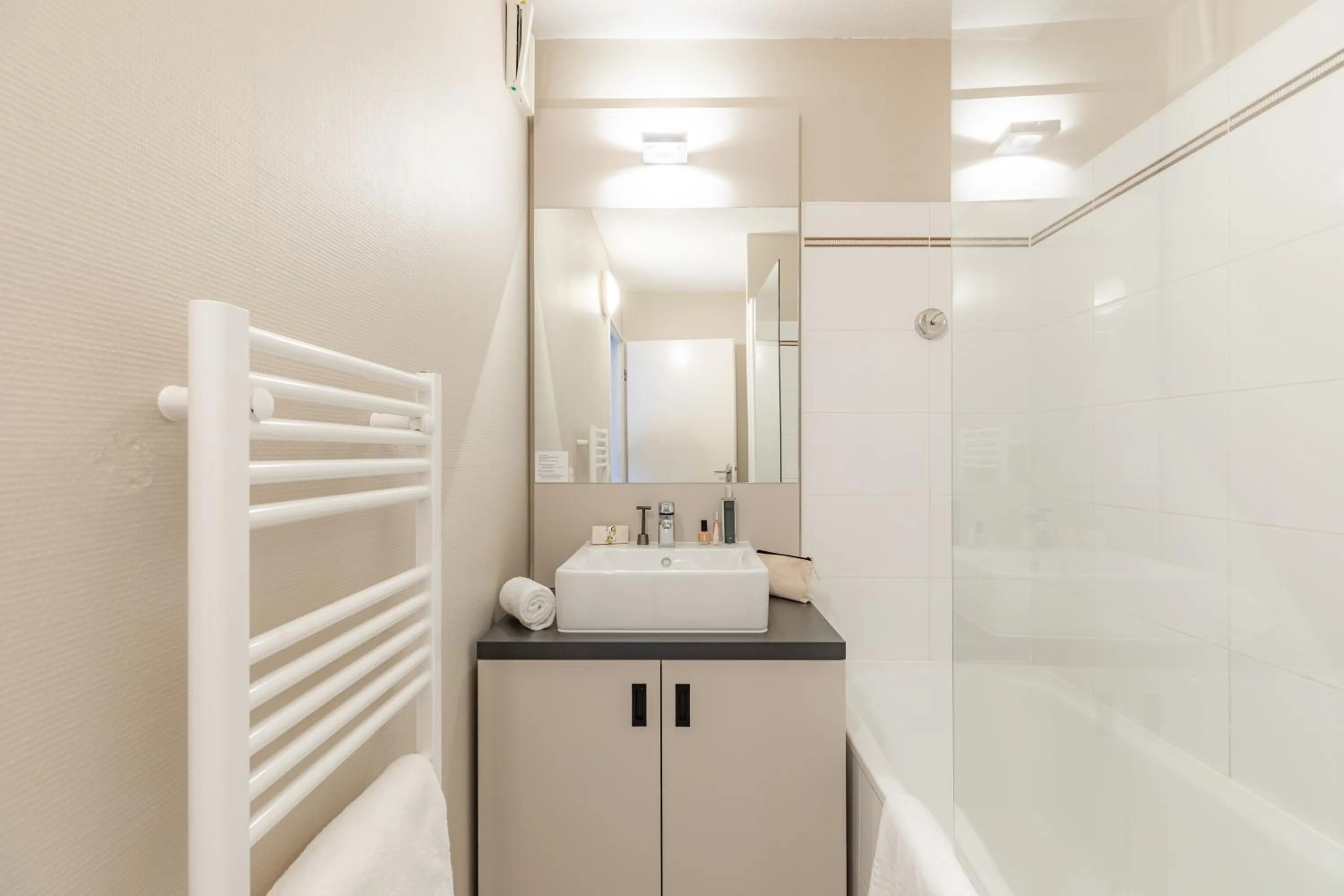 Bathroom in Appart'City Classic Bordeaux Aéroport St Jean D'Illac