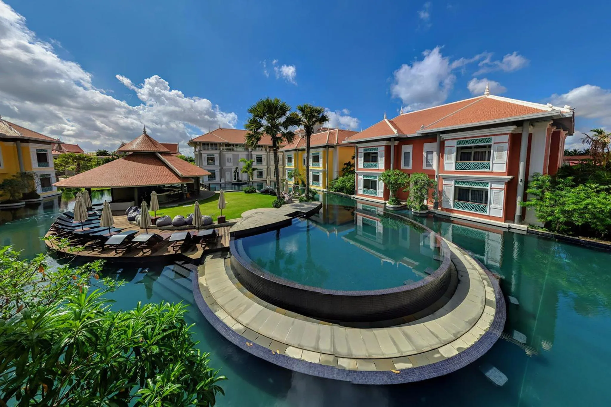 Property building in The Royal Family Suites by Memoire Palace Resort & Spa