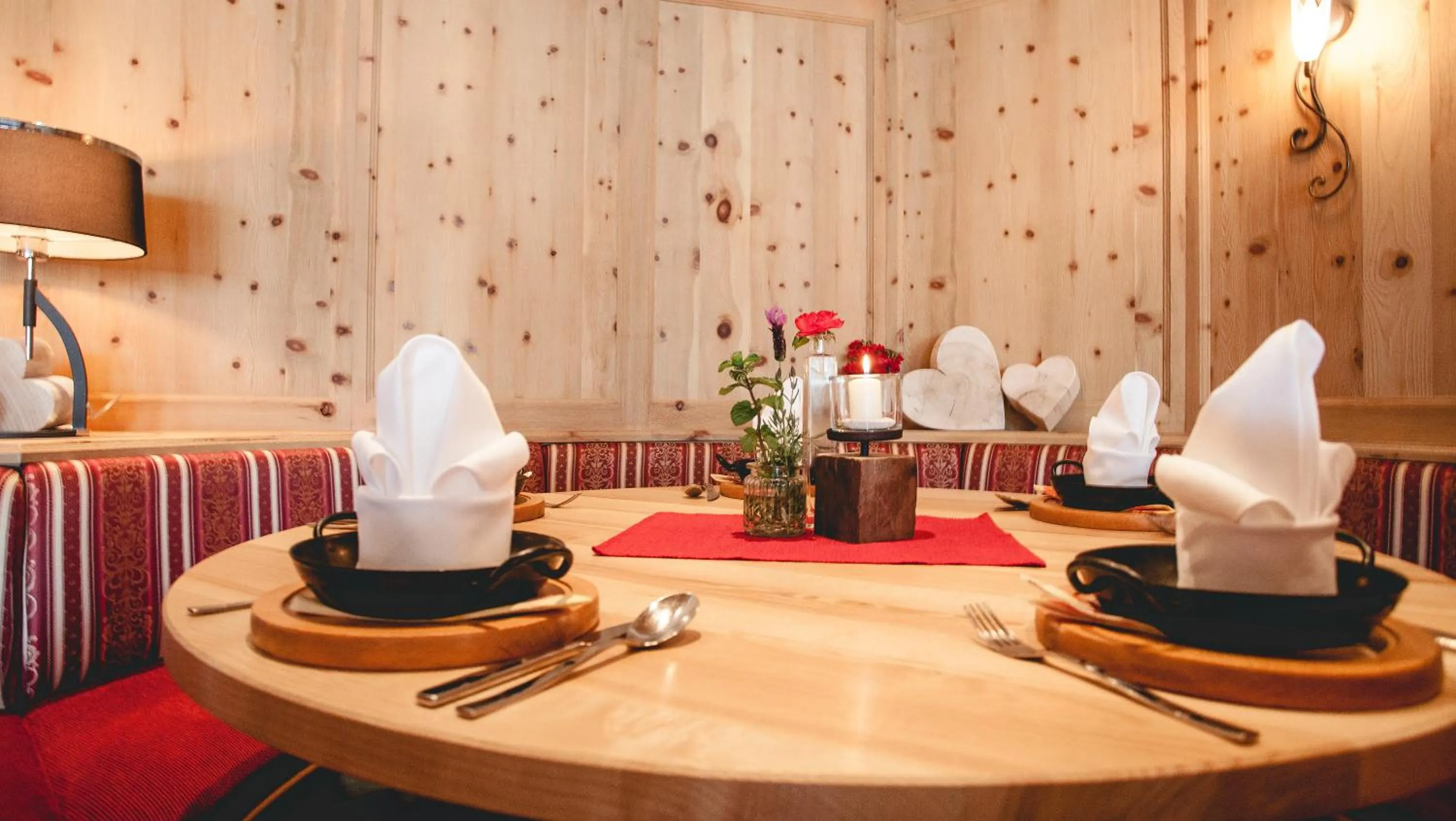 Restaurant/places to eat in Gasthof Schmalzerhof