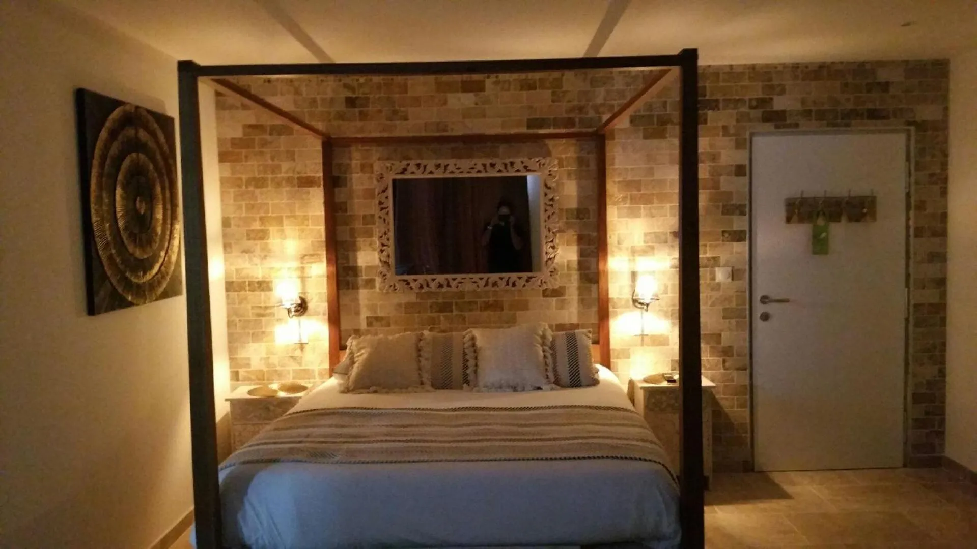 Bed in Le Devem De Mirapier