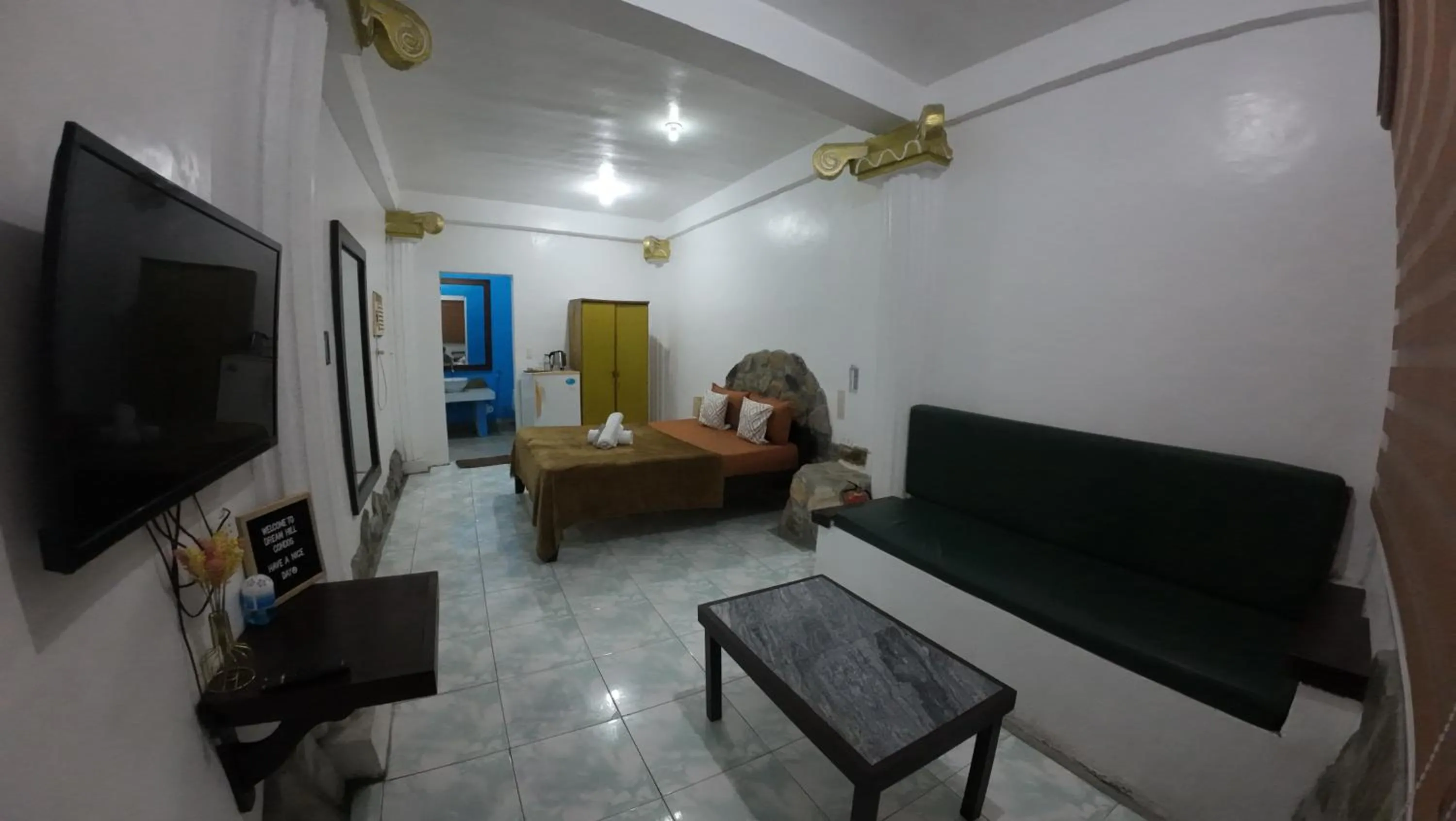 TV and multimedia in Dream Hill Condos & Spa