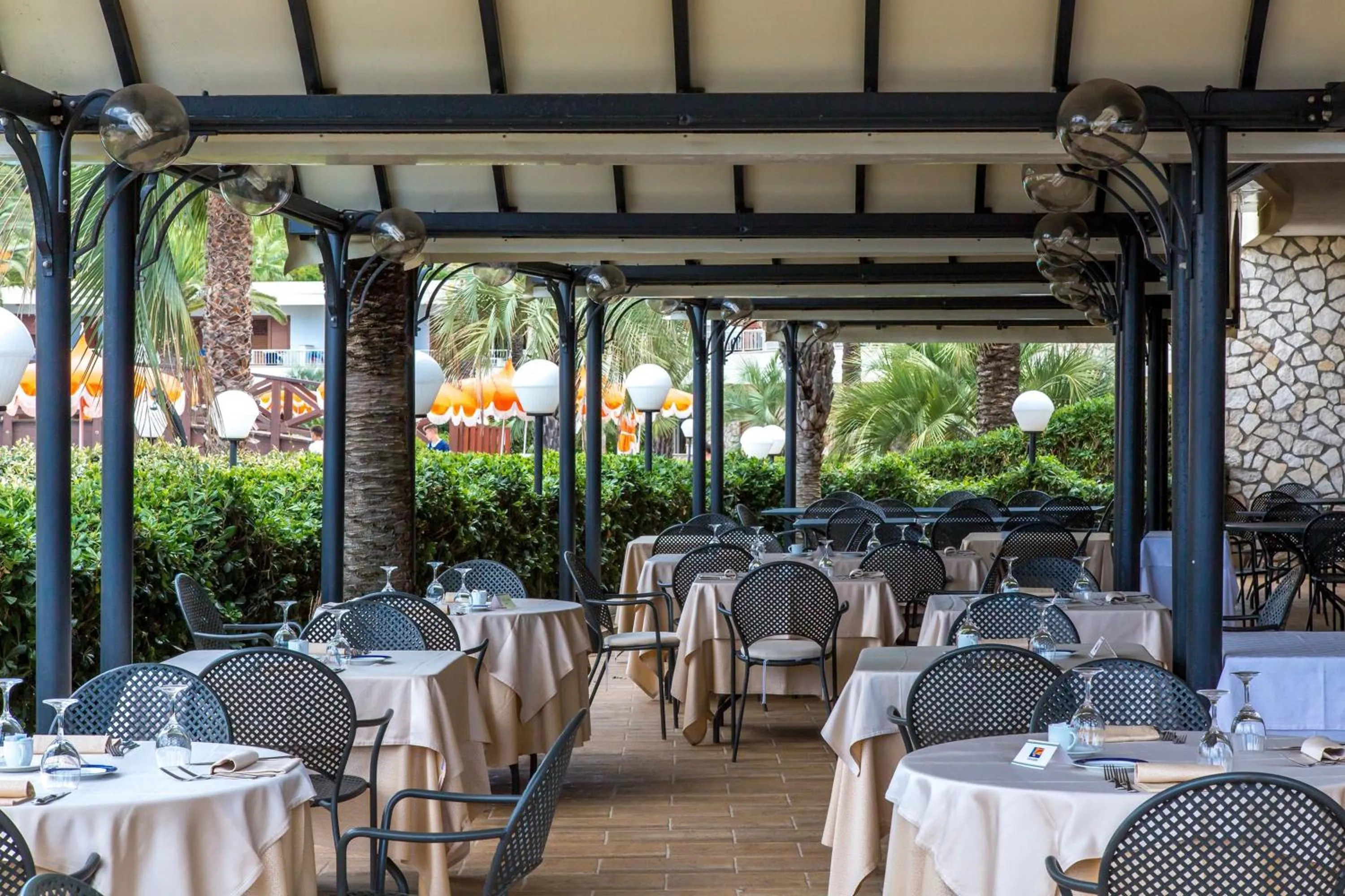 Restaurant/places to eat in Club Residence La Castellana Mare
