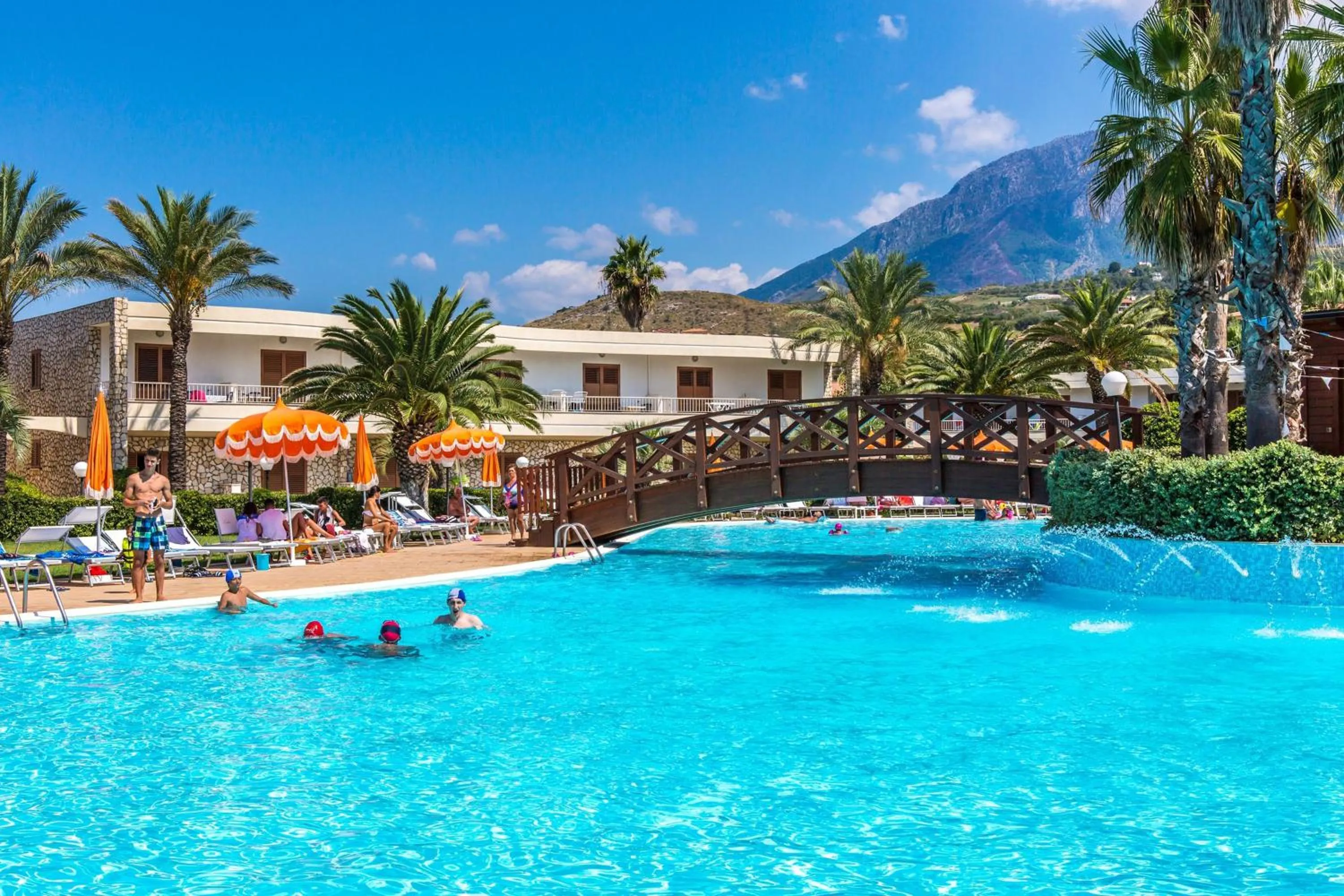 Swimming pool in Club Residence La Castellana Mare