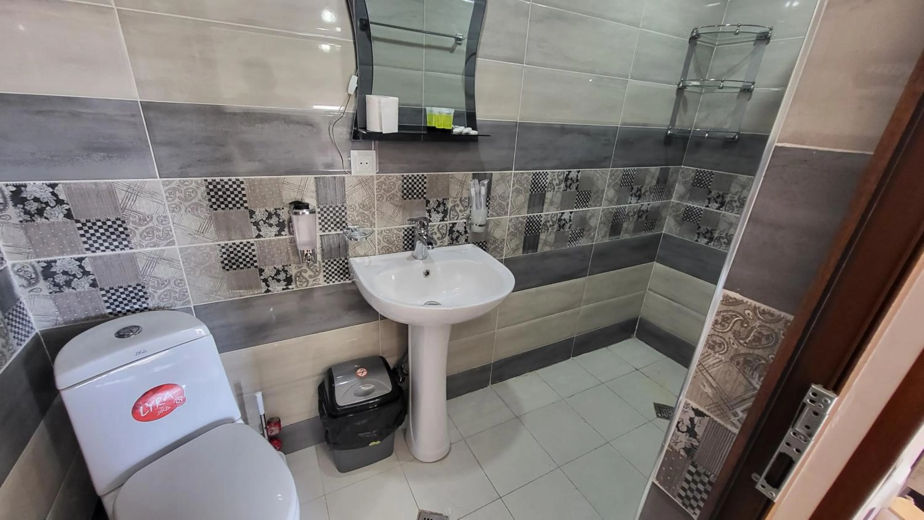 Shower in BERIKA HOUSE