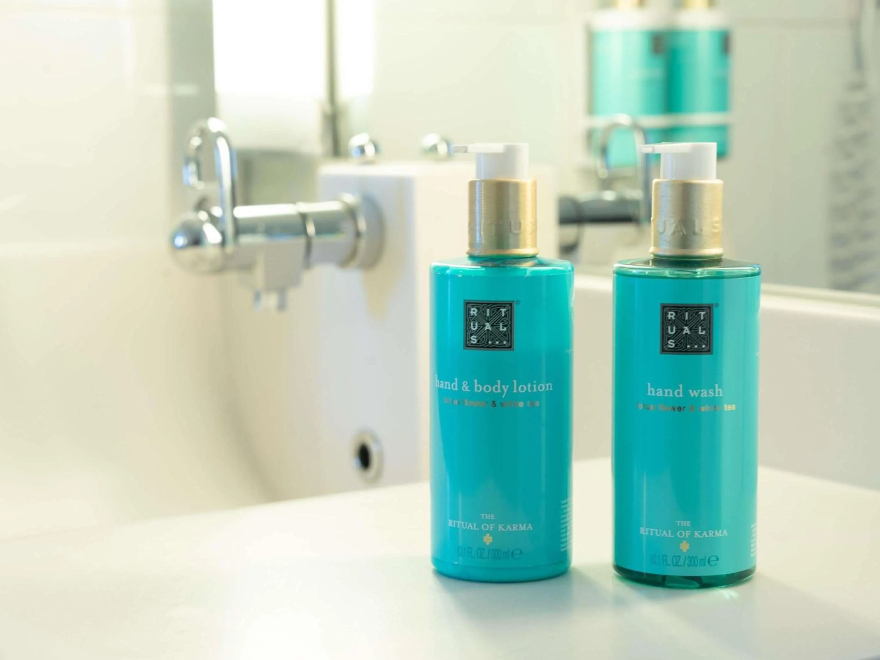 Bedroom in Novotel Nantes Centre Bord de Loire